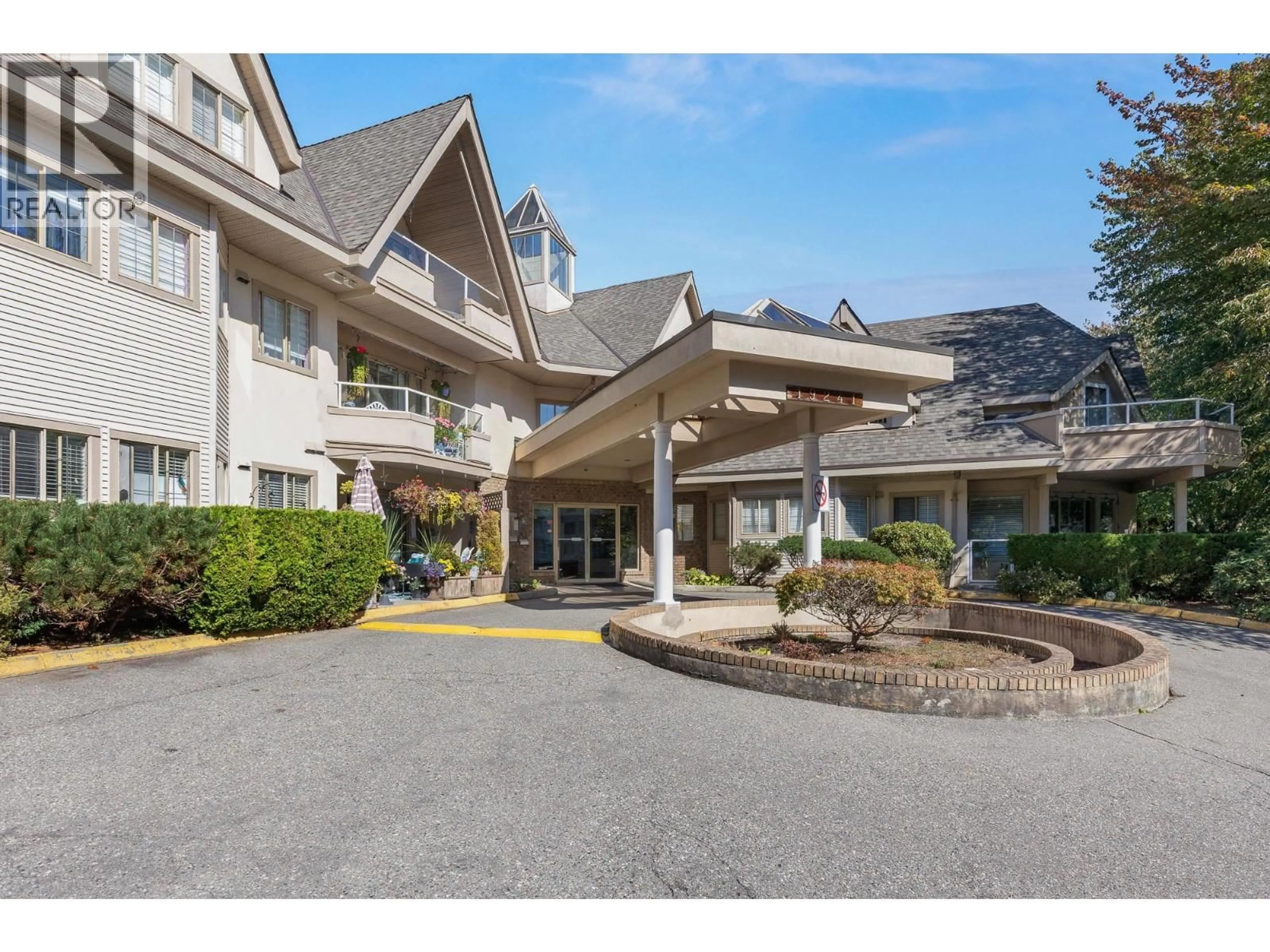 Indoor foyer for 307 - 19241 FORD ROAD, Pitt Meadows British Columbia V3Y2N4