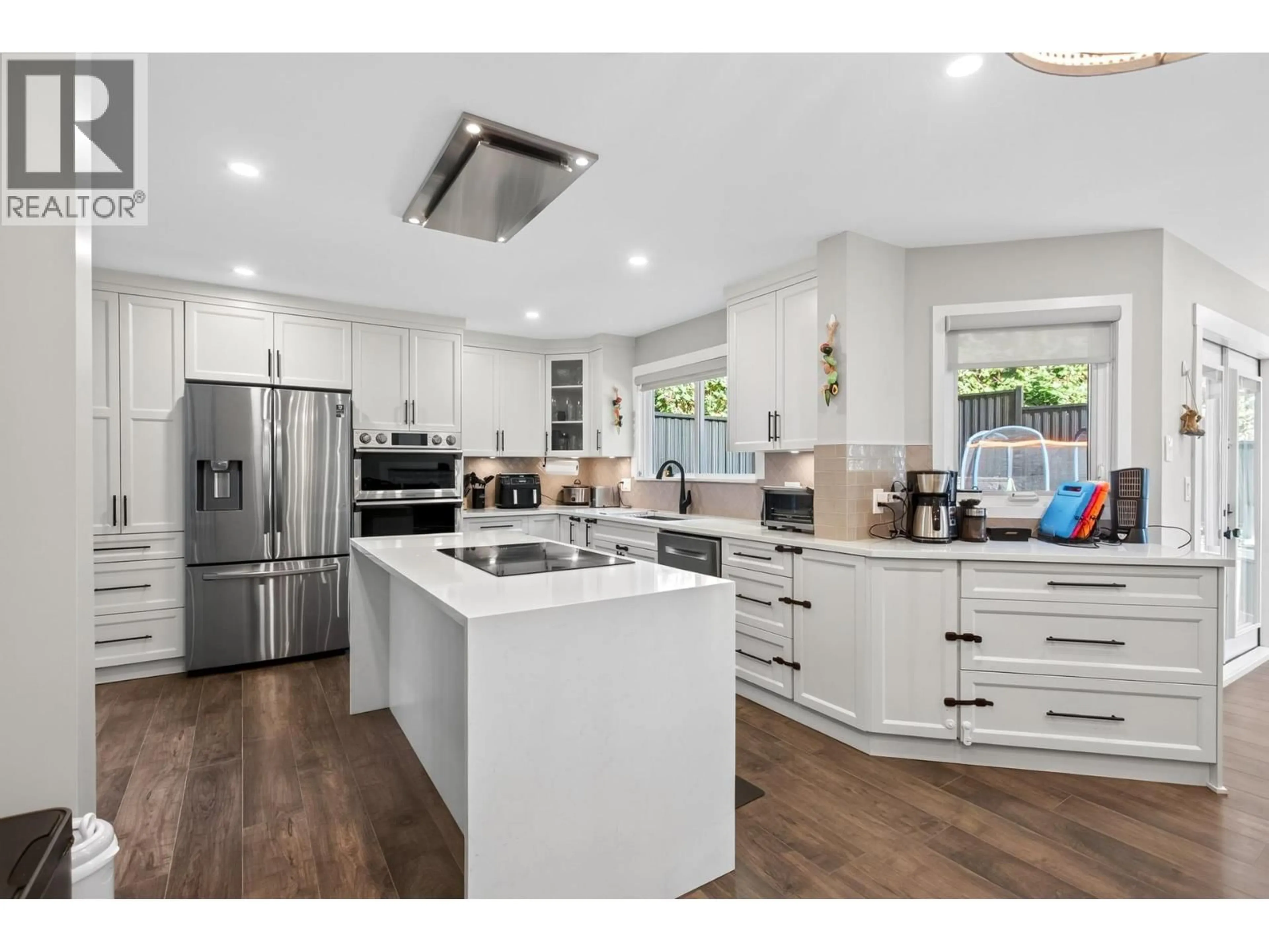 Open concept kitchen, unknown for 2909 MEADOWVISTA PLACE, Coquitlam British Columbia V3E2R9