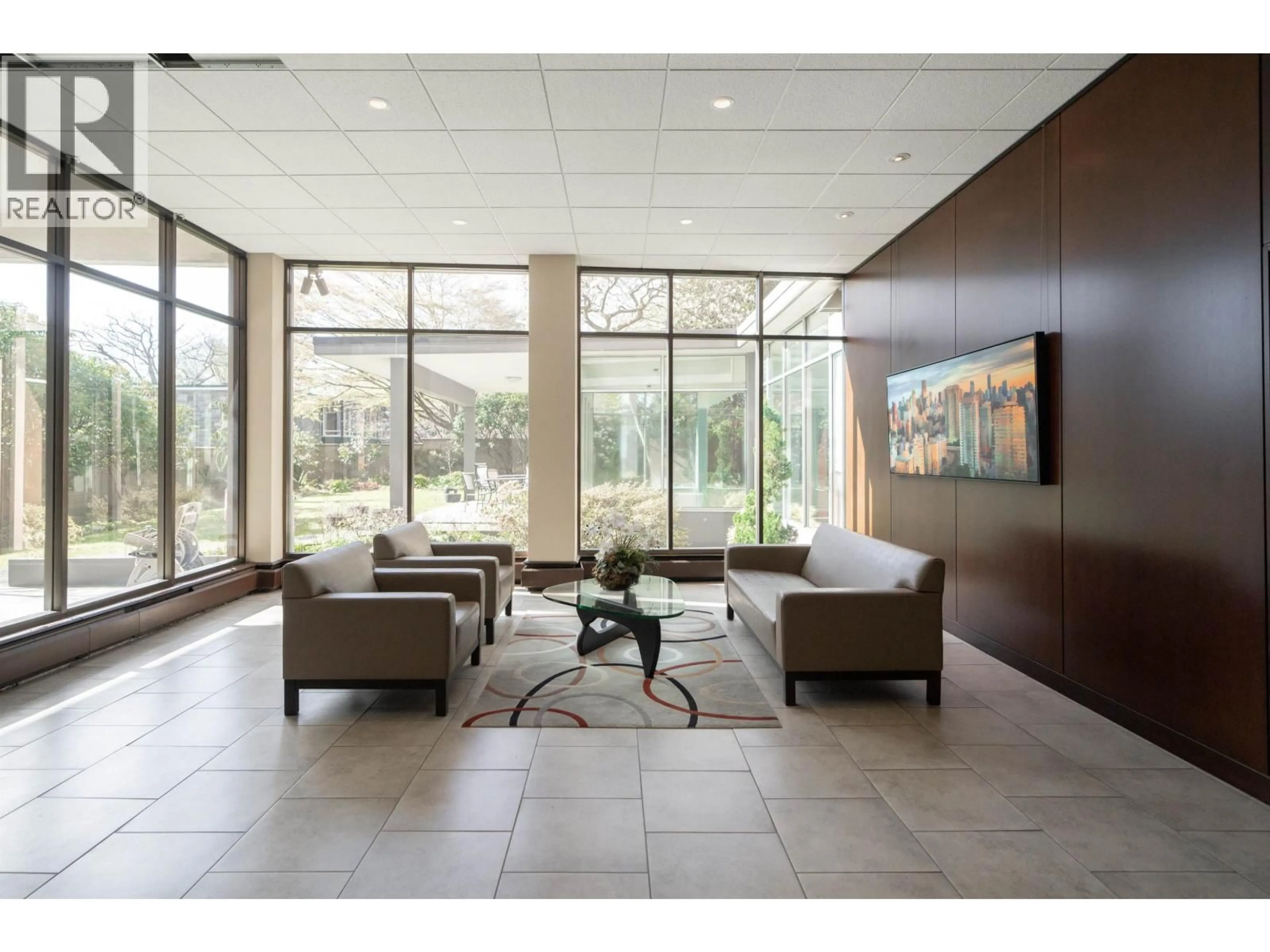 Lobby for 306 - 2055 PENDRELL STREET, Vancouver British Columbia V6G1T9