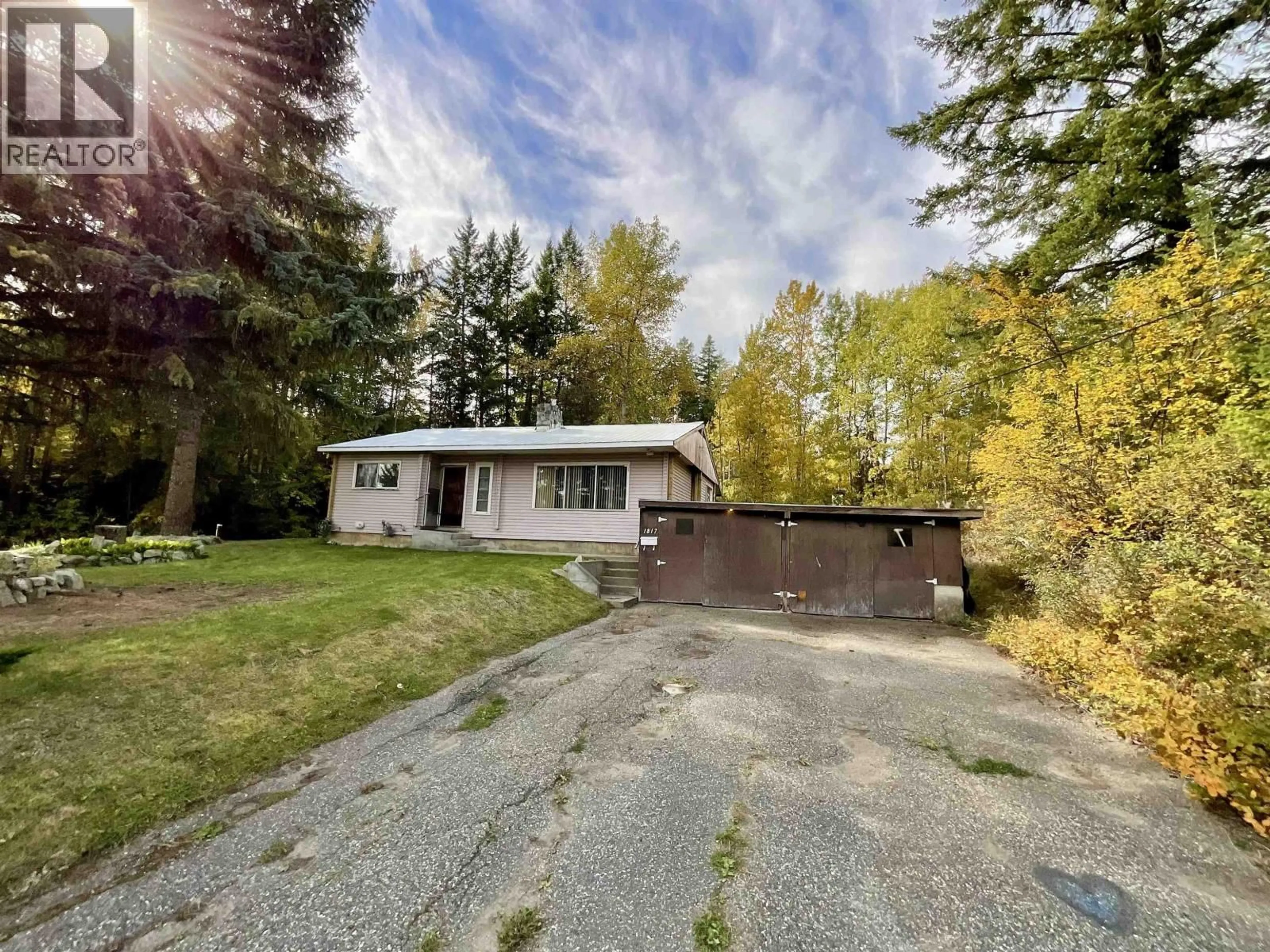 A pic from outside/outdoor area/front of a property/back of a property/a pic from drone, street for 1817 MARBLE STREET, Quesnel British Columbia V2J4M5