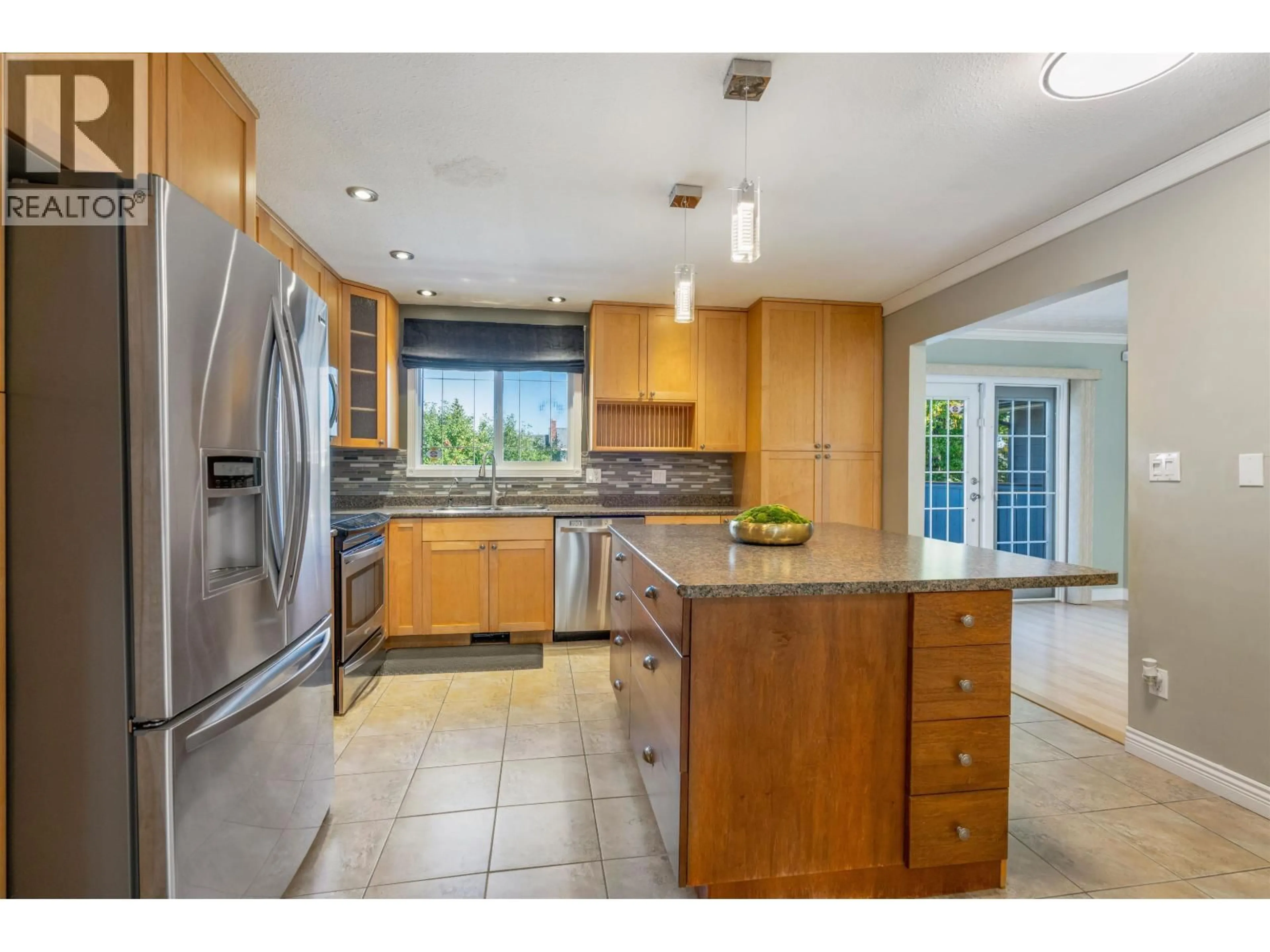 Open concept kitchen, ceramic/tile floor for 2882 CALHOUN CRESCENT, Prince George British Columbia V2N5J9