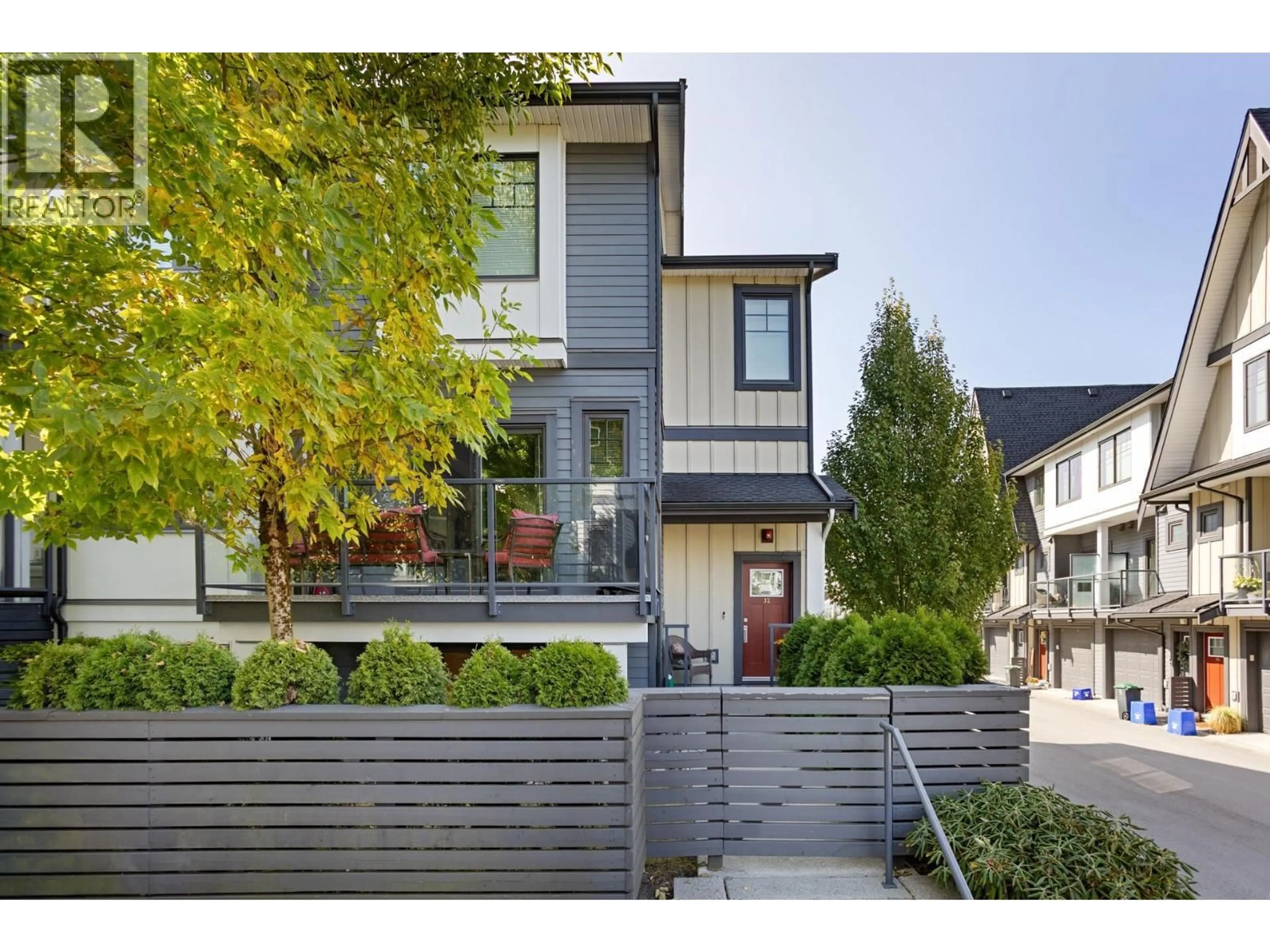 Home with brick exterior material, street for 32 - 19451 SUTTON AVENUE, Pitt Meadows British Columbia V3Y0G6