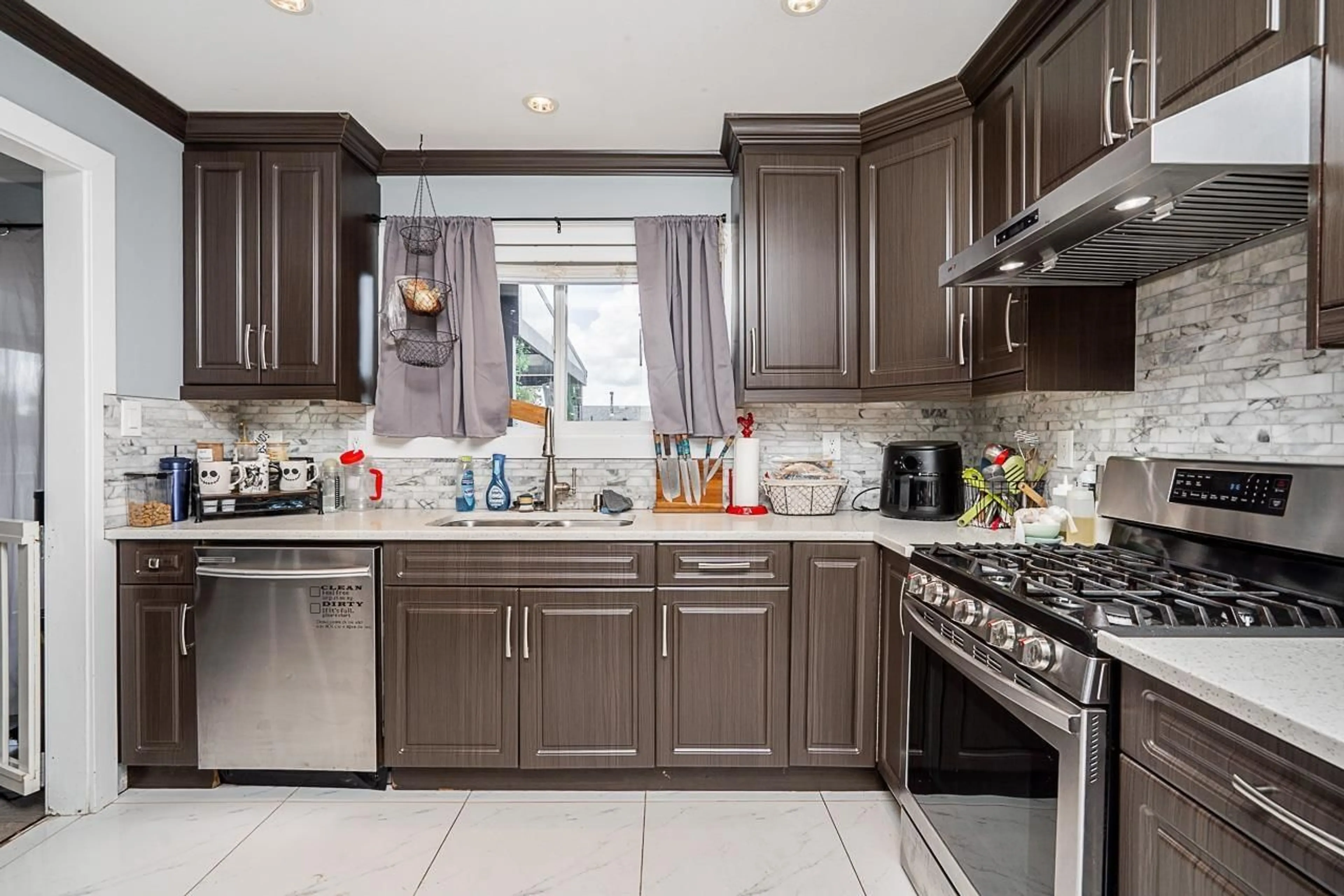 Unknown for 26487 30 AVENUE, Langley British Columbia V4W3B6