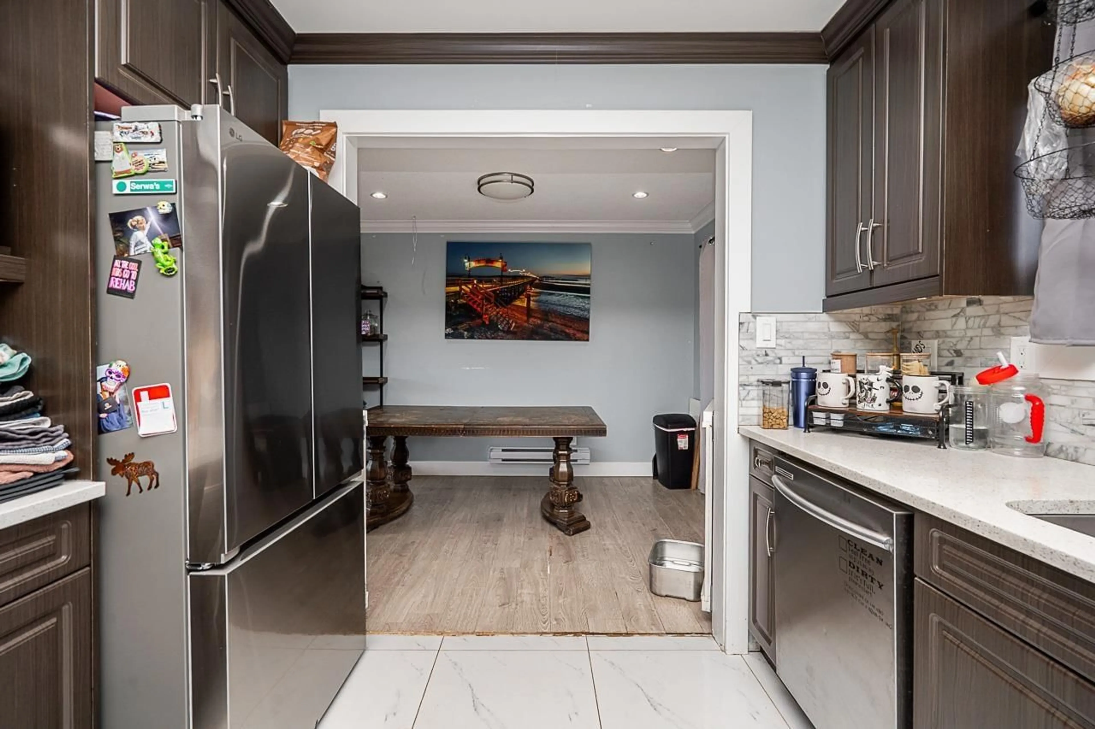 Contemporary kitchen, ceramic/tile floor for 26487 30 AVENUE, Langley British Columbia V4W3B6