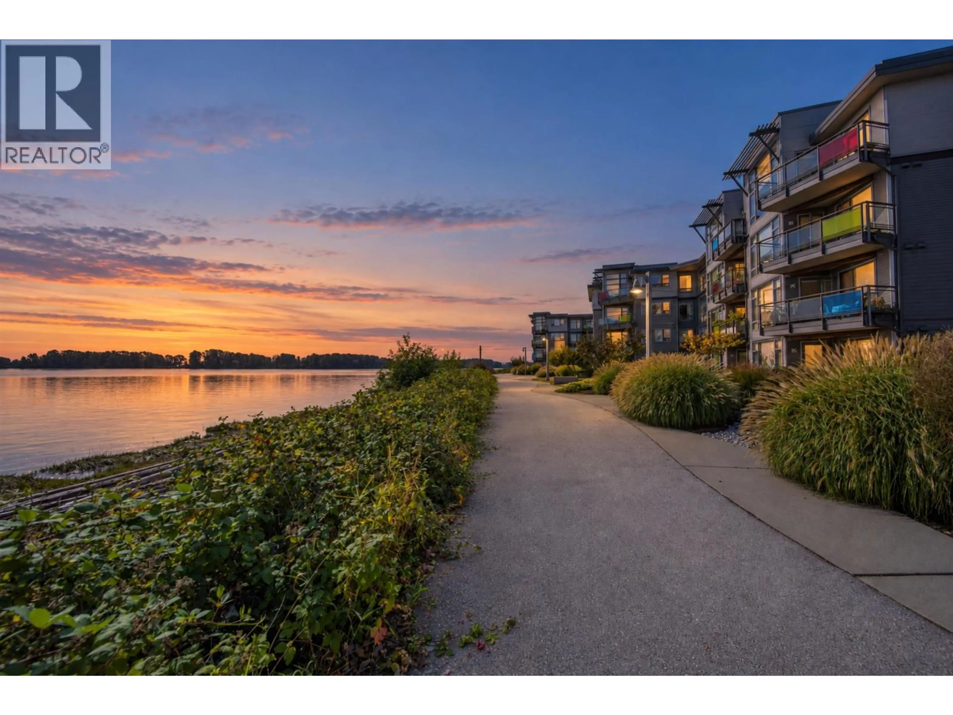 Patio, water/lake/river/ocean view for 207 - 14300 RIVERPORT WAY, Richmond British Columbia V6W0A4