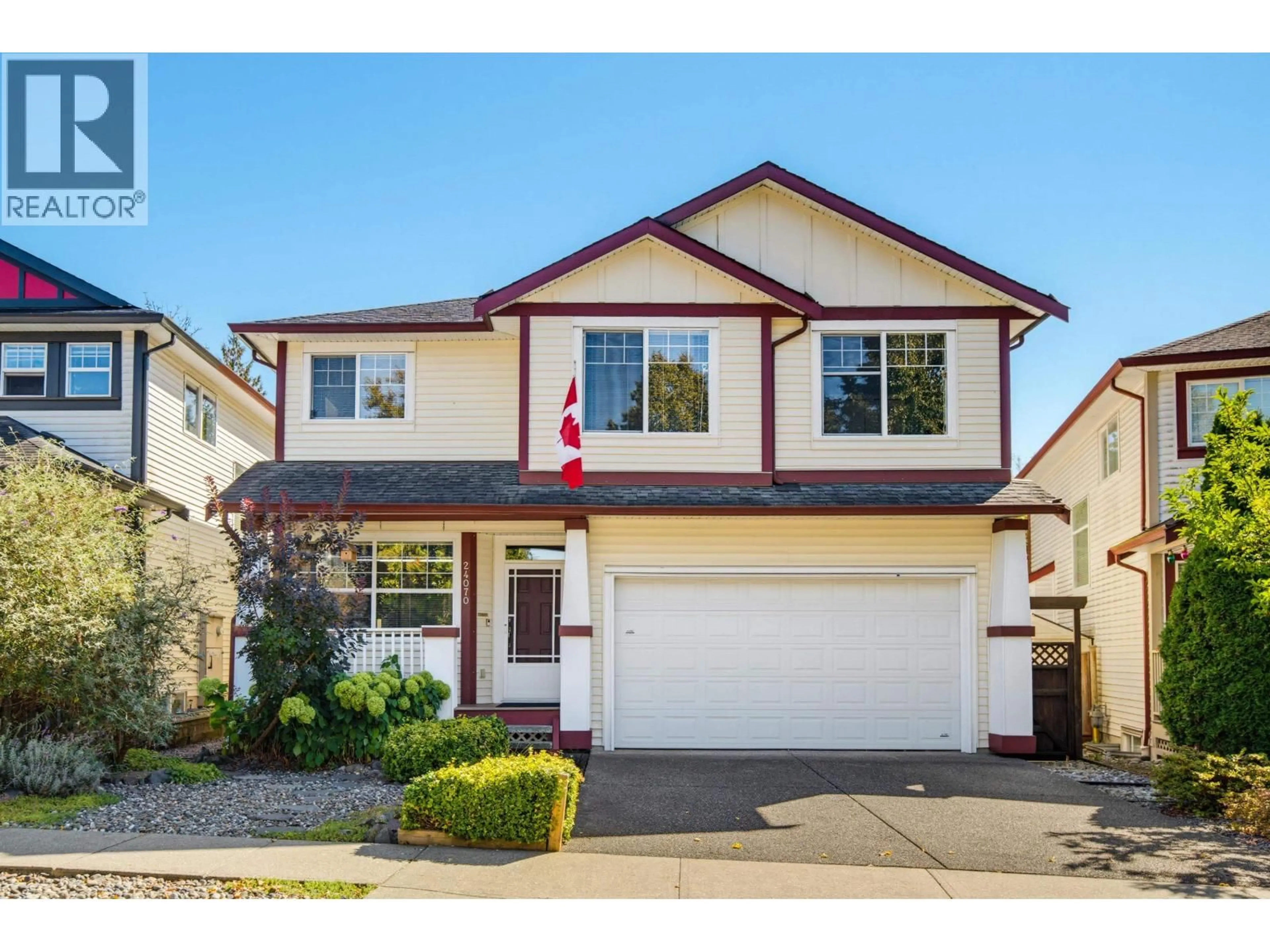 Home with vinyl exterior material, street for 24070 HILL AVENUE, Maple Ridge British Columbia V2W1Z9