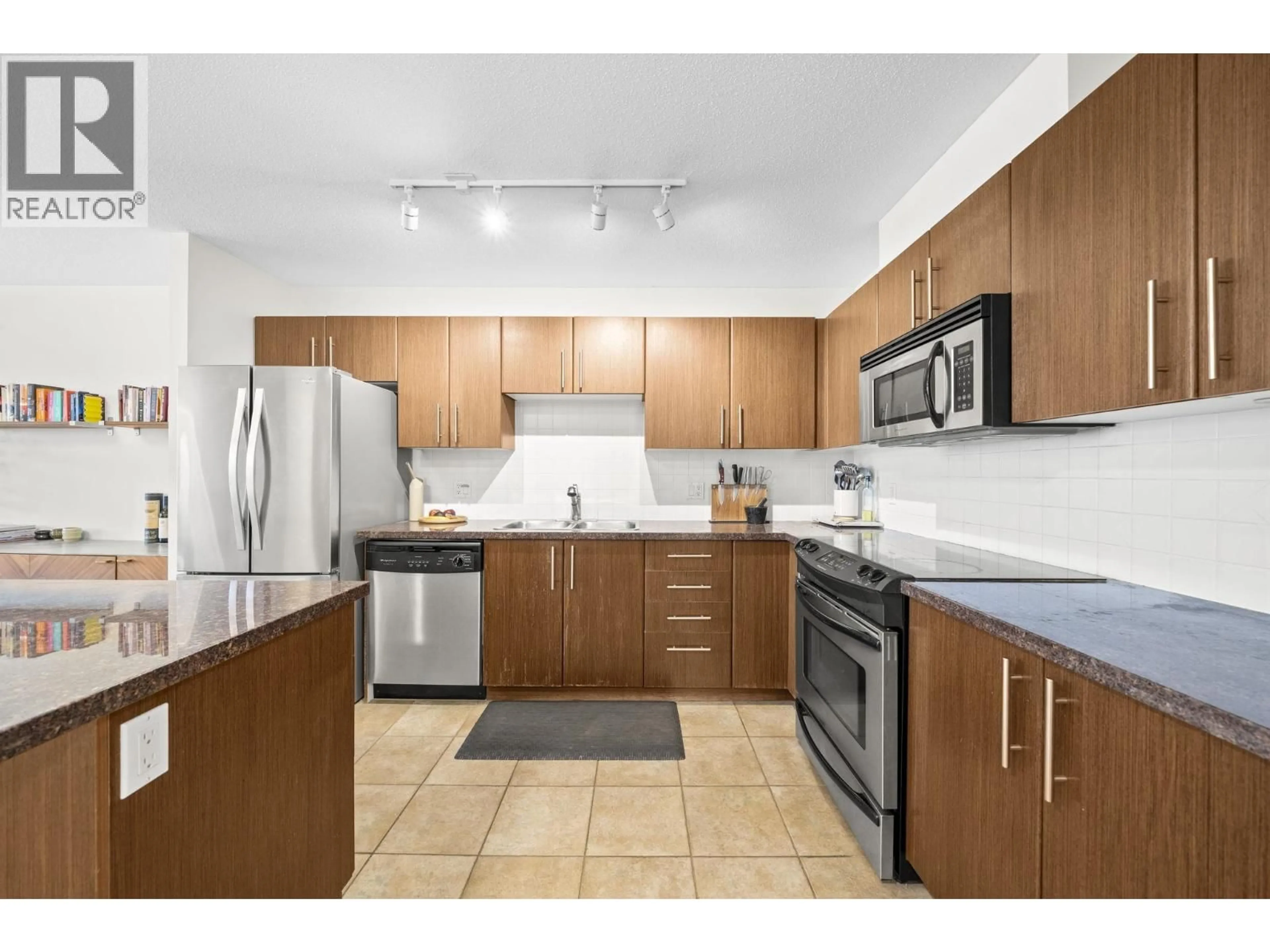 Standard kitchen, unknown for 1007 - 2088 MADISON AVENUE, Burnaby British Columbia V5C6T5