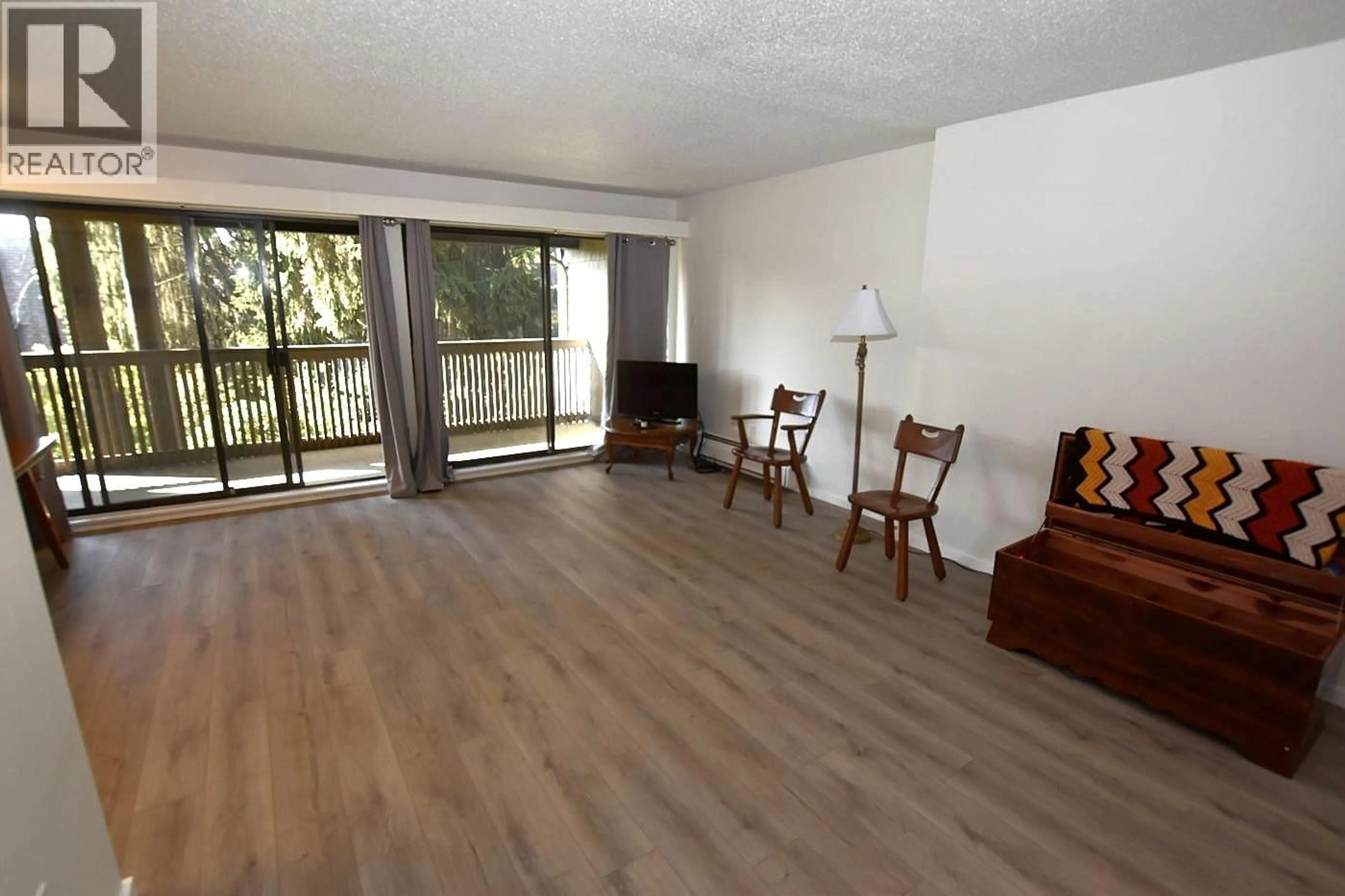 A pic of a room for 319 - 7377 SALISBURY AVENUE, Burnaby British Columbia V5E4B2