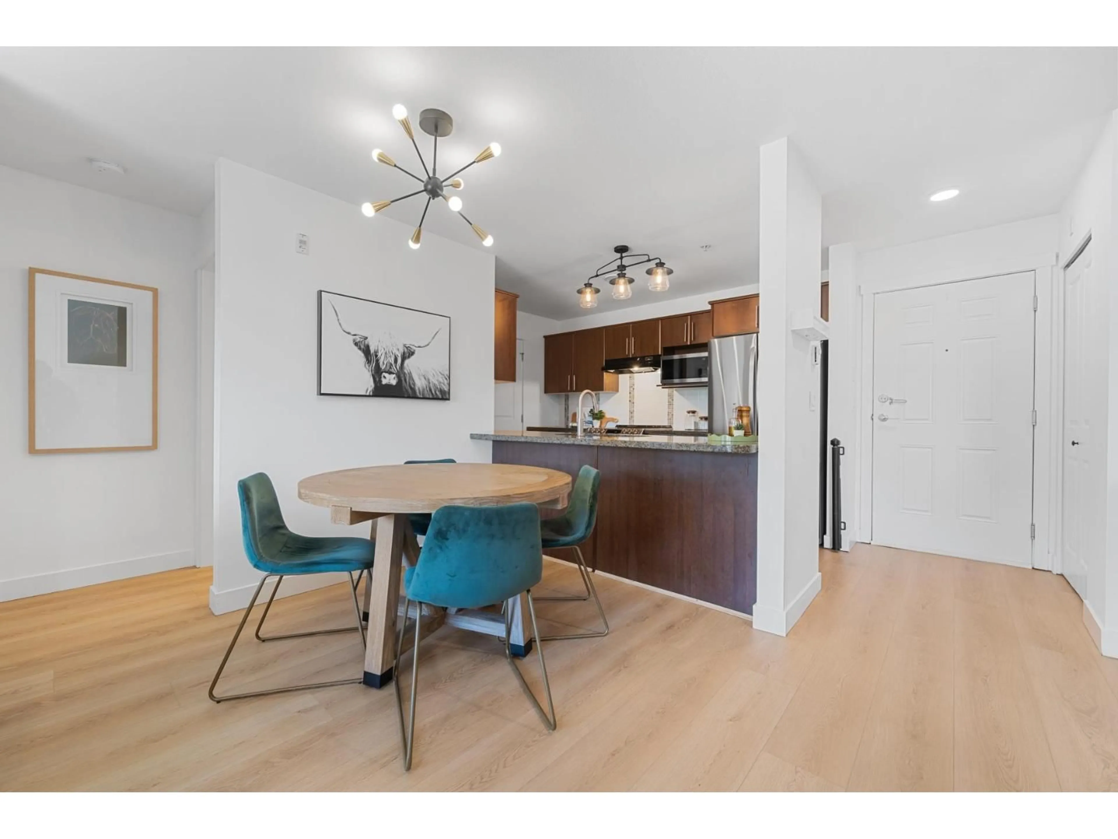 Open concept kitchen, unknown for 310 - 19388 65 AVENUE, Surrey British Columbia V4N5S1