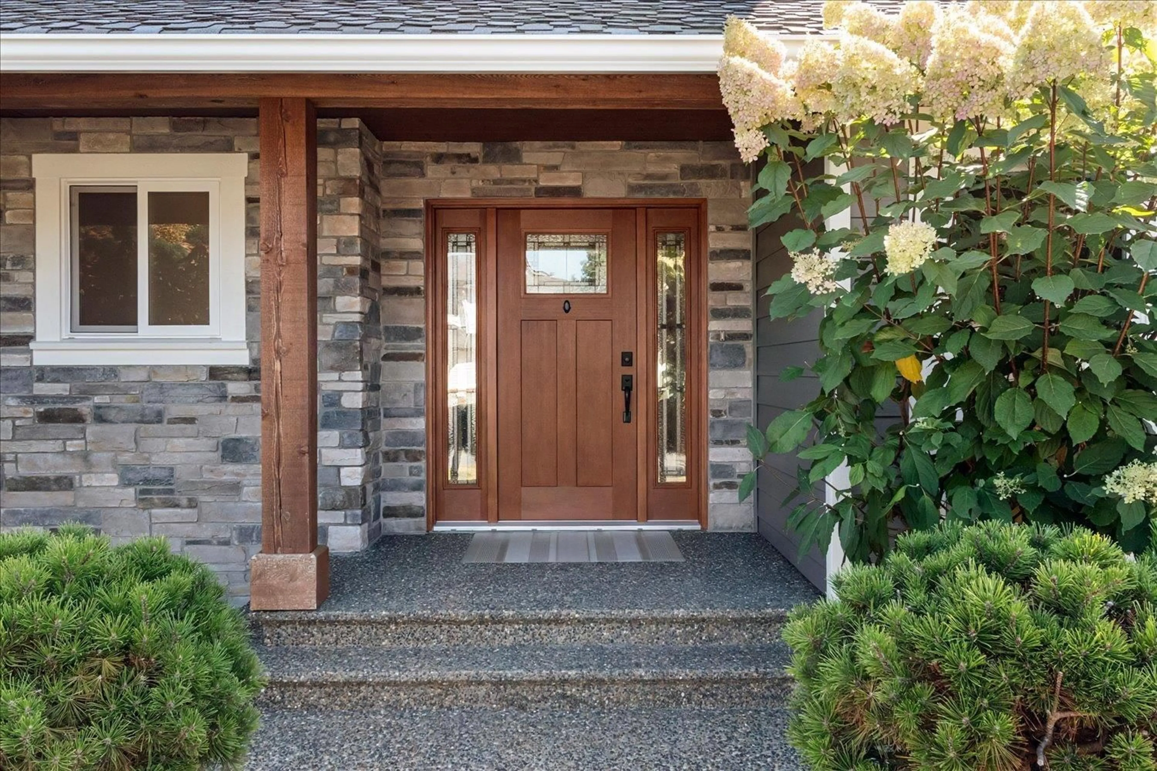 Indoor entryway for 46378 JOHN PLACE, Chilliwack British Columbia V2R3S6