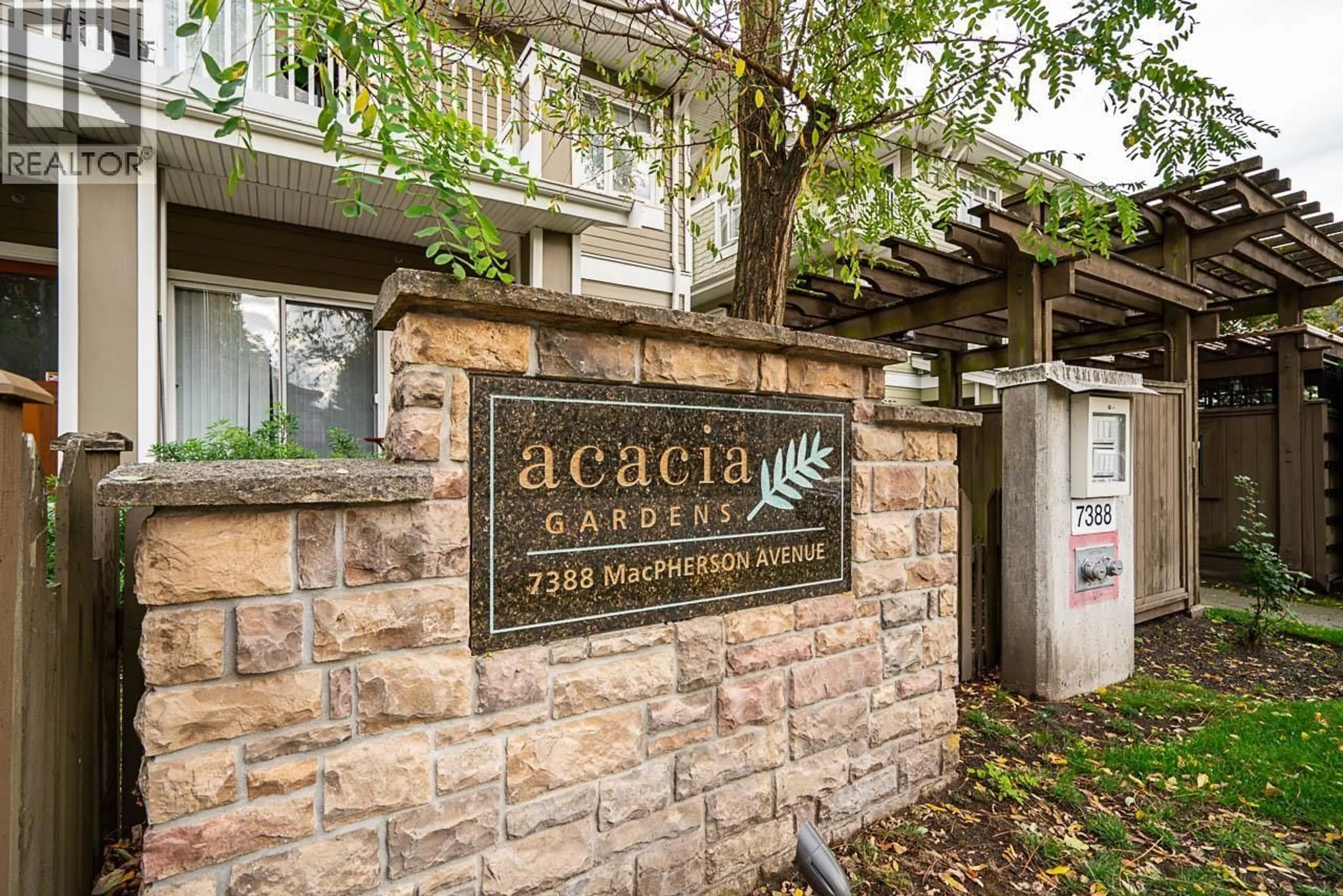 Unknown for 160 - 7388 MACPHERSON AVENUE, Burnaby British Columbia V5J0A1