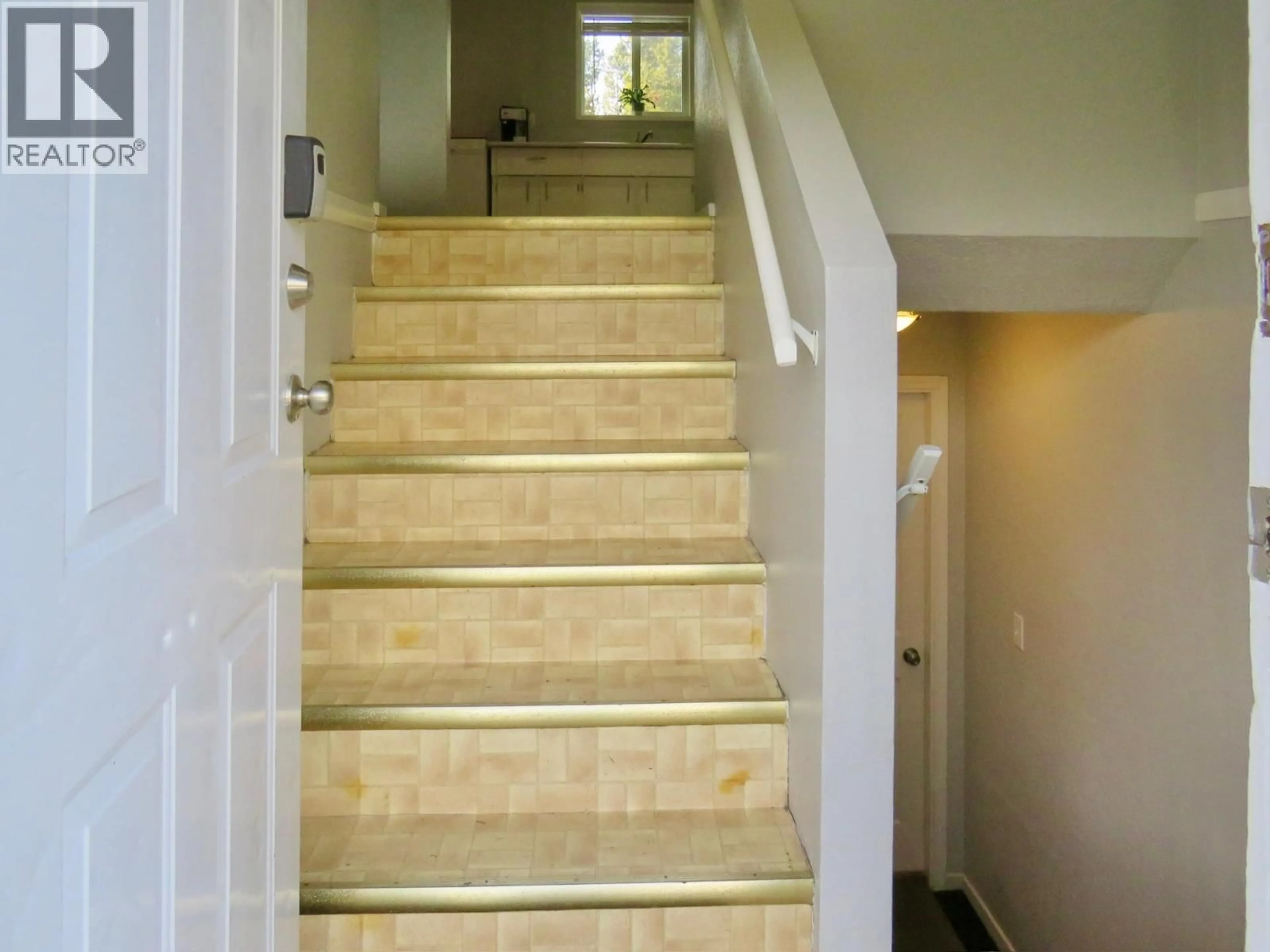 Stairs for 5841 THOMPSON ROAD, Chilcotin British Columbia V0L1R0