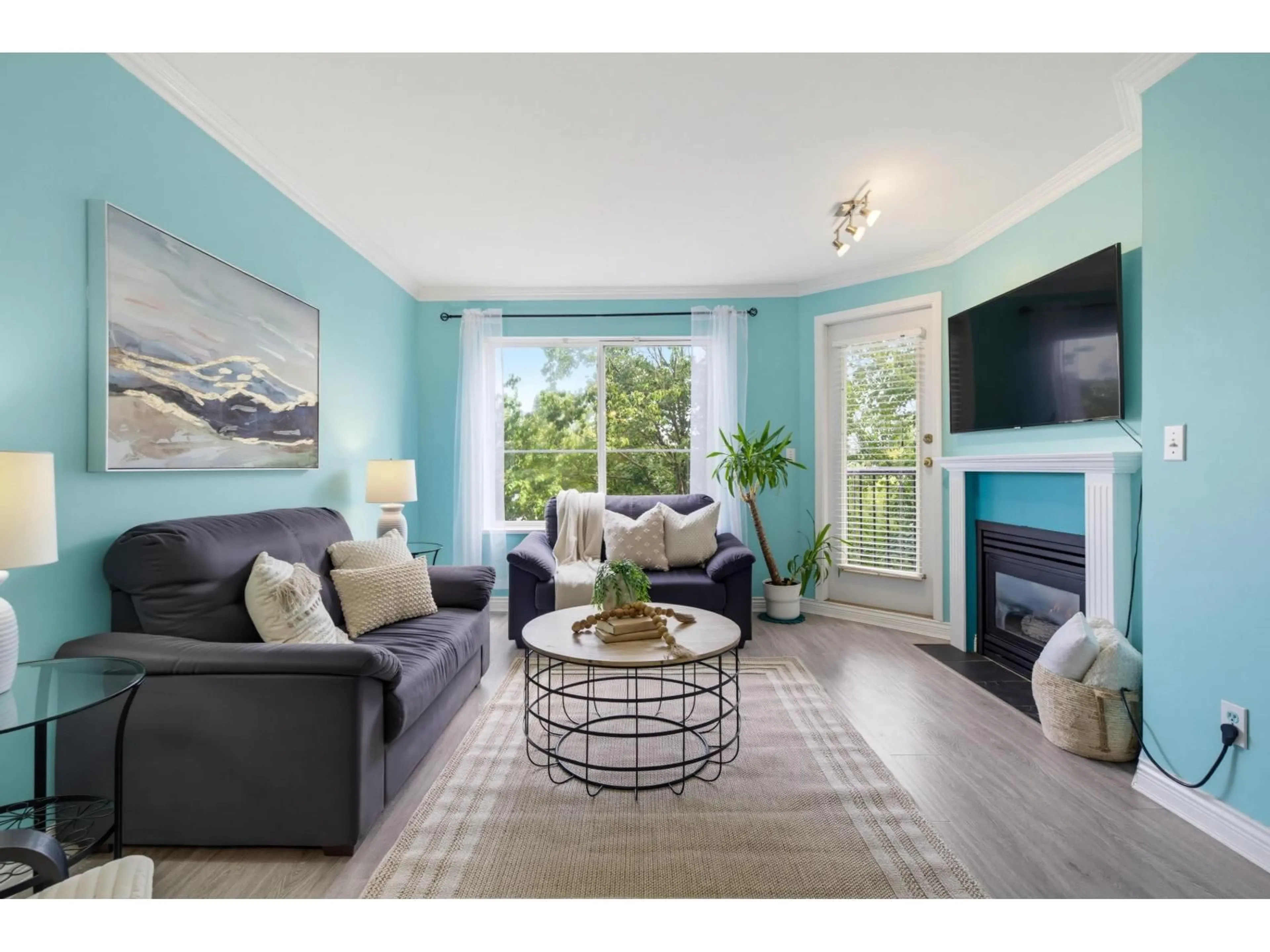 Living room with furniture, unknown for 302 - 5759 GLOVER ROAD, Langley British Columbia V3A8M8
