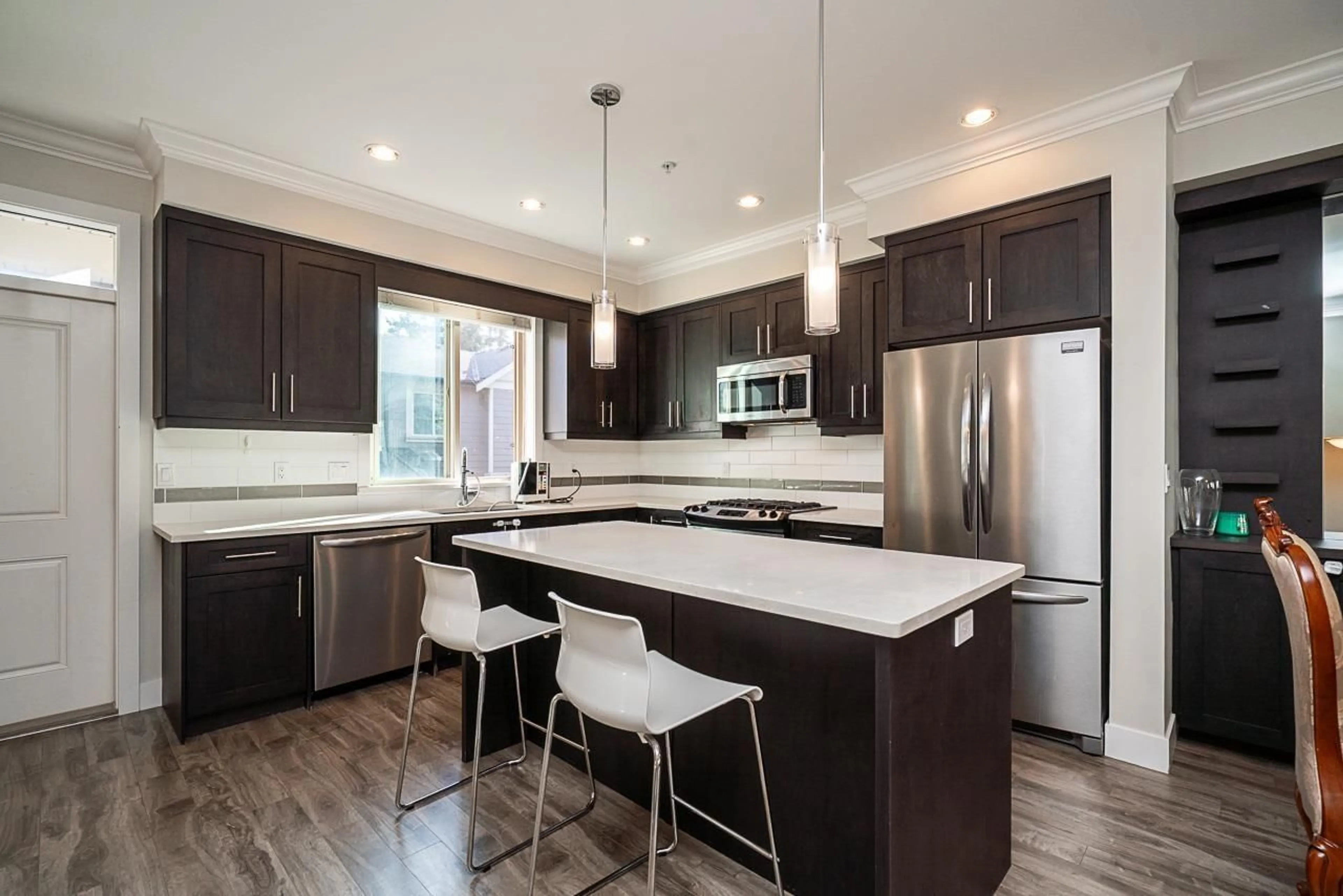 Open concept kitchen, unknown for 14 - 19913 70 AVENUE, Langley British Columbia V2Y0S9