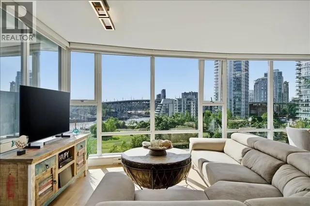 803 - 455 BEACH CRESCENT, Vancouver 2