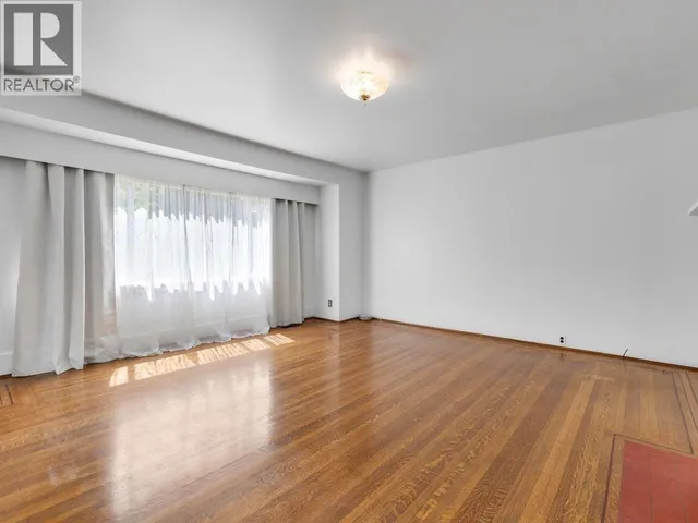 2087 26TH AVENUE, Vancouver 2