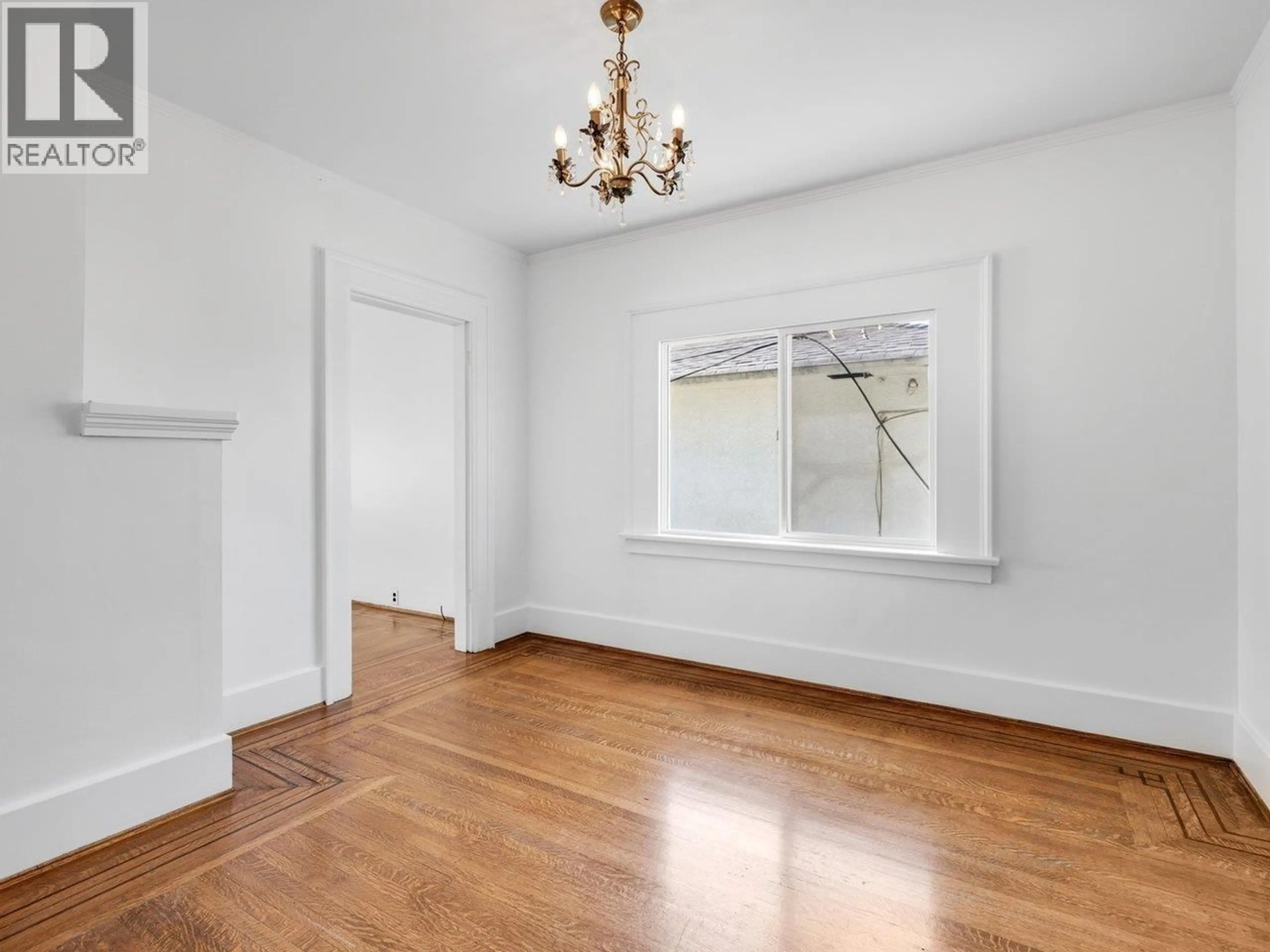 A pic of a room for 2087 26TH AVENUE, Vancouver British Columbia V5N2W3