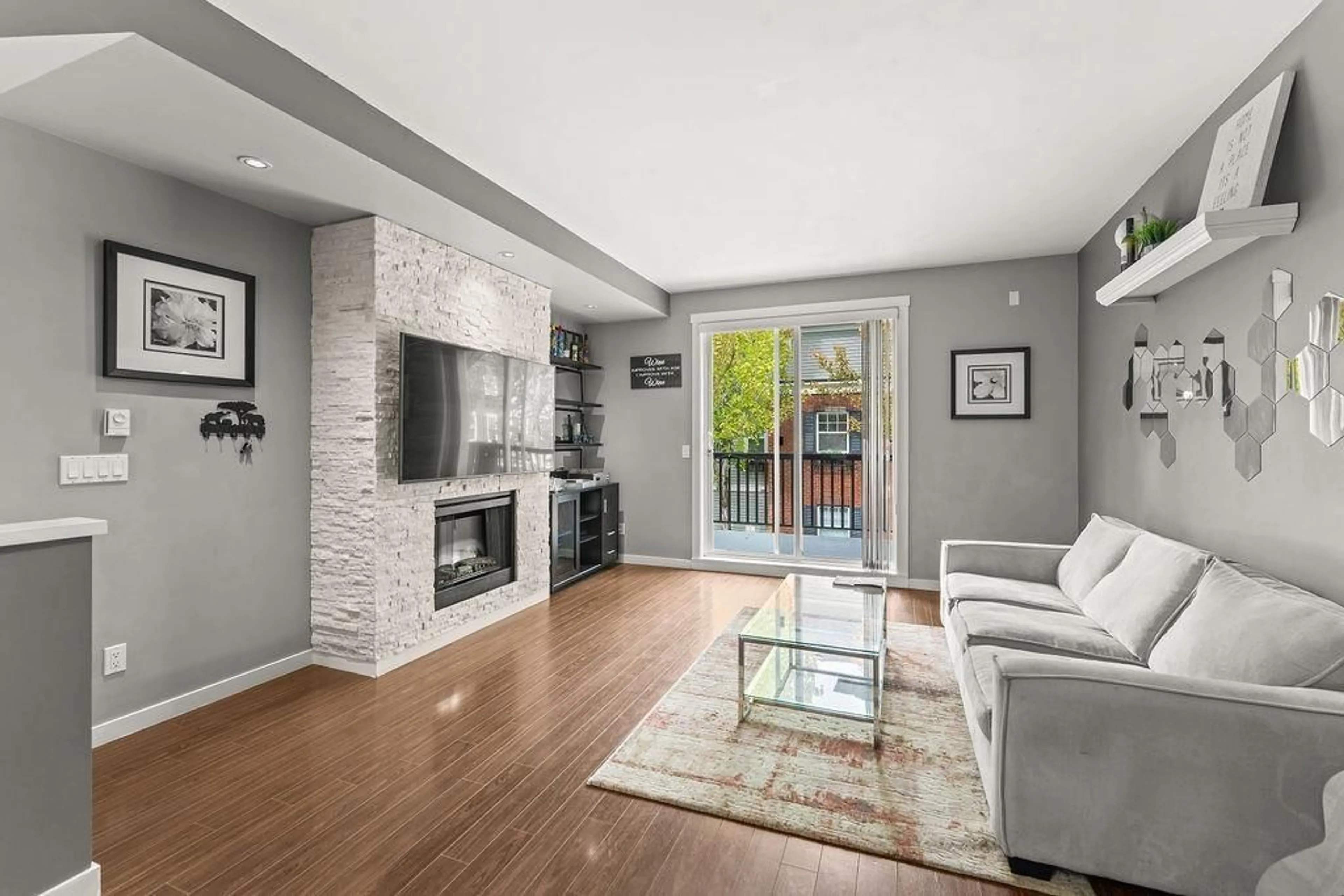 Living room with furniture, unknown for 38 - 18983 72A AVENUE, Surrey British Columbia V4N1A5