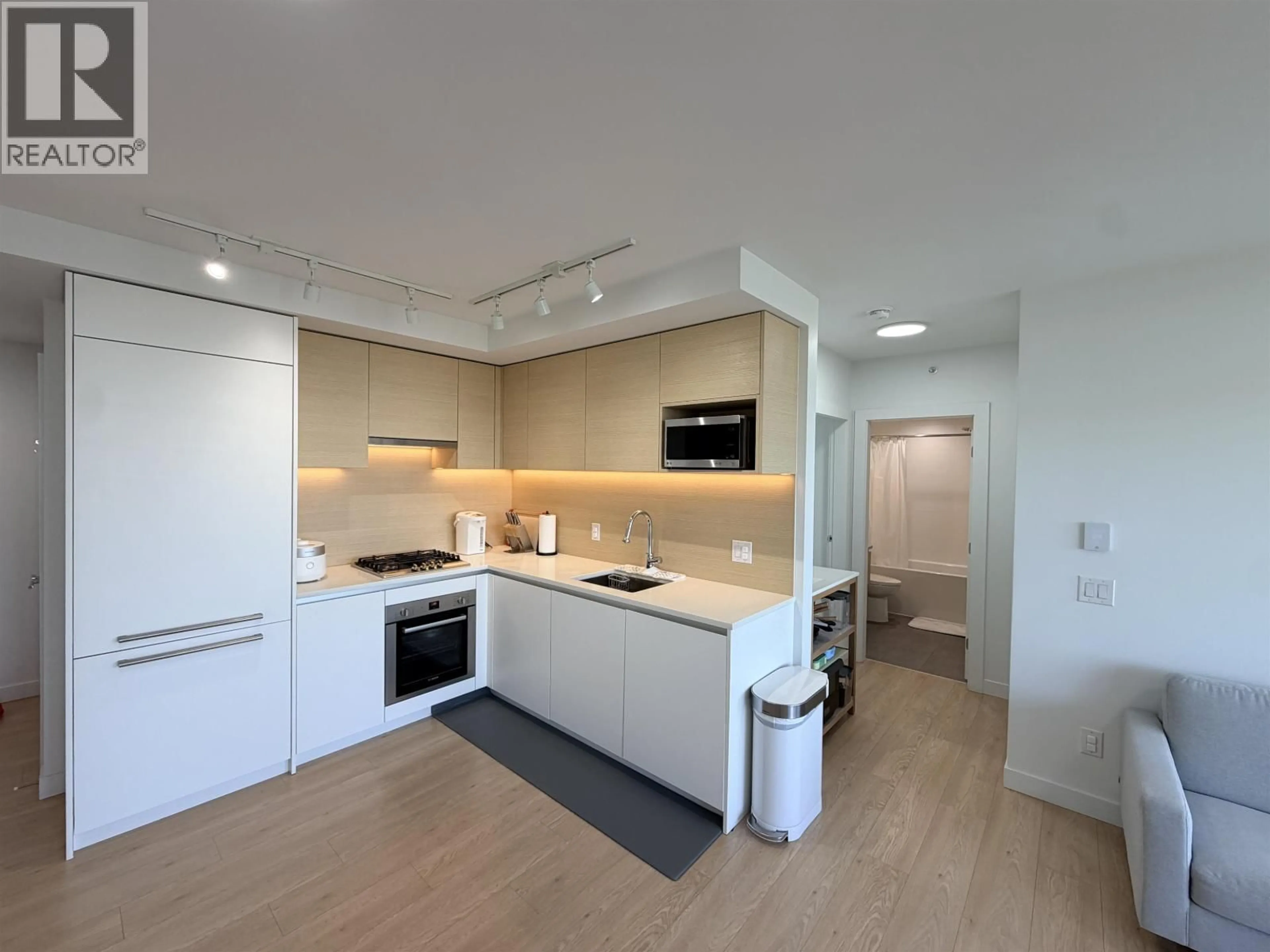 Open concept kitchen, unknown for 1704 - 652 WHITING WAY, Coquitlam British Columbia V3J0K3