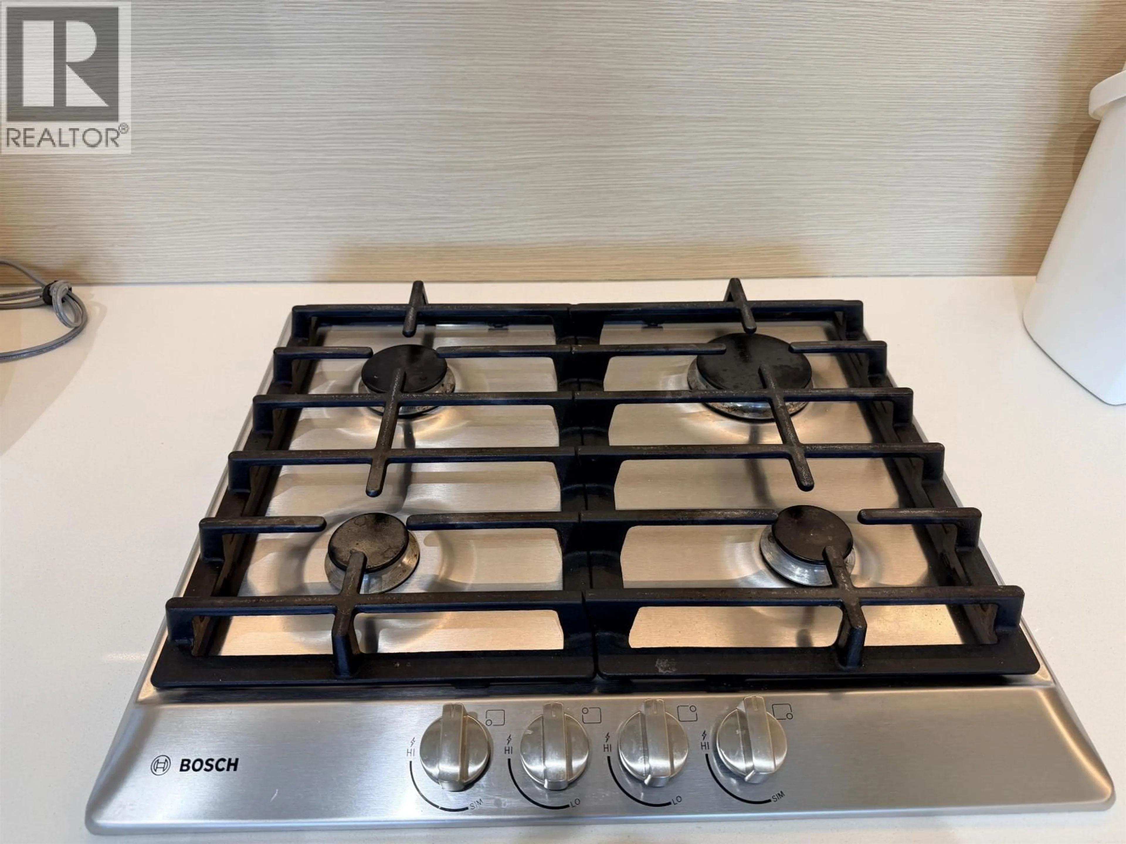 Standard kitchen, unknown for 1704 - 652 WHITING WAY, Coquitlam British Columbia V3J0K3