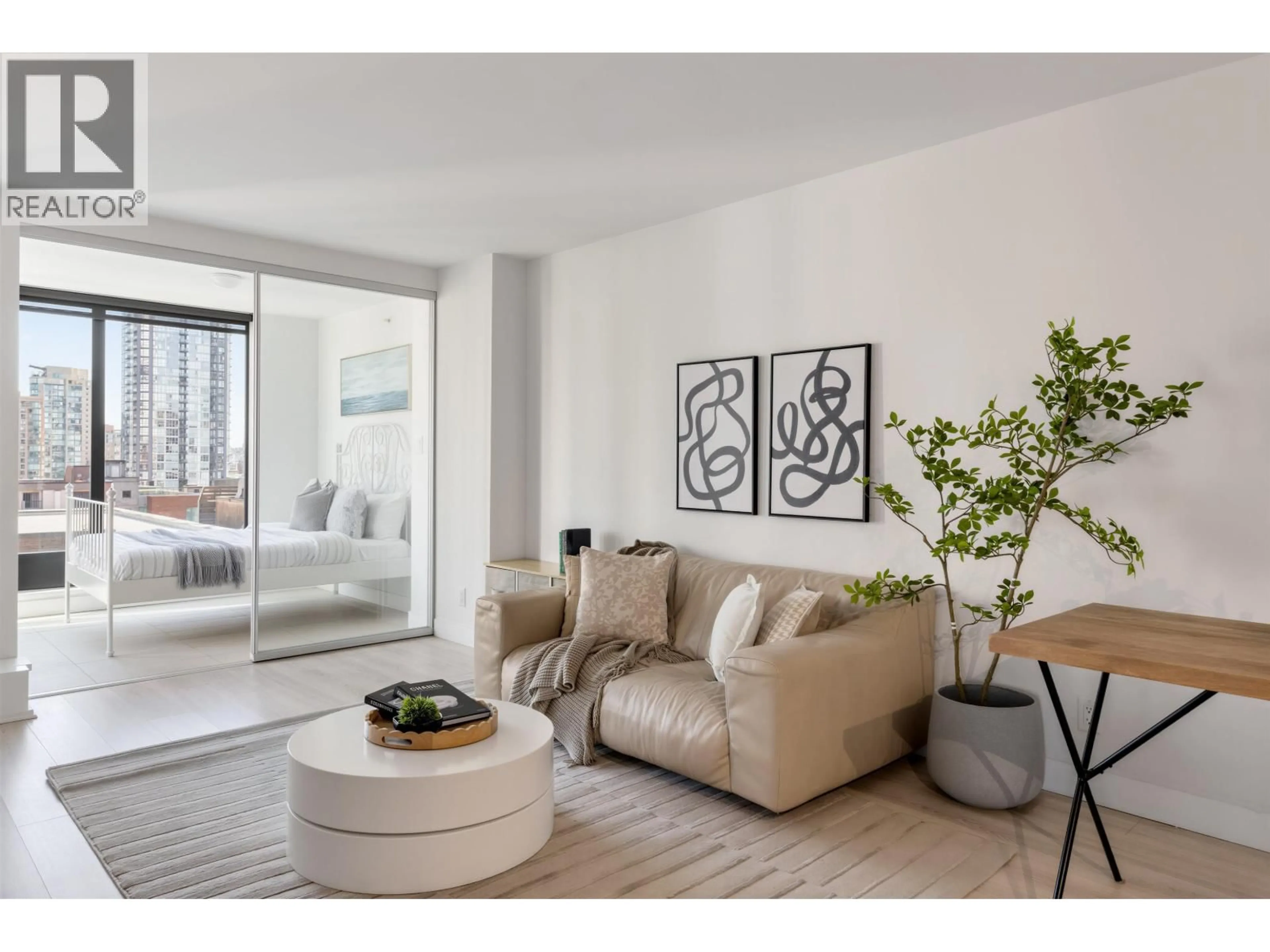 Living room with furniture, unknown for 1002 - 1133 HORNBY STREET, Vancouver British Columbia V6Z1W1