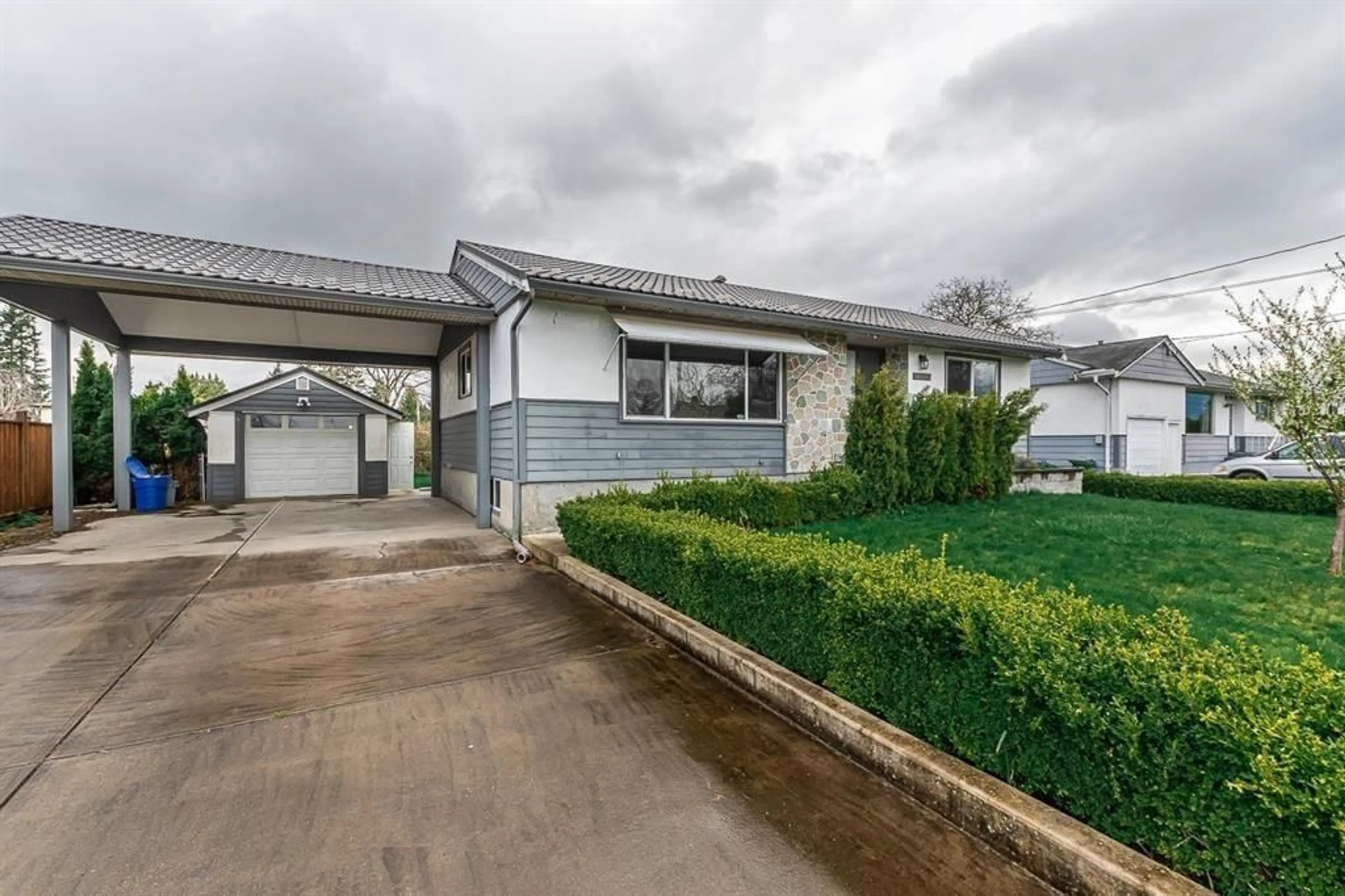 Unknown for 46615 FRASER AVENUE, Chilliwack British Columbia V2P2L1