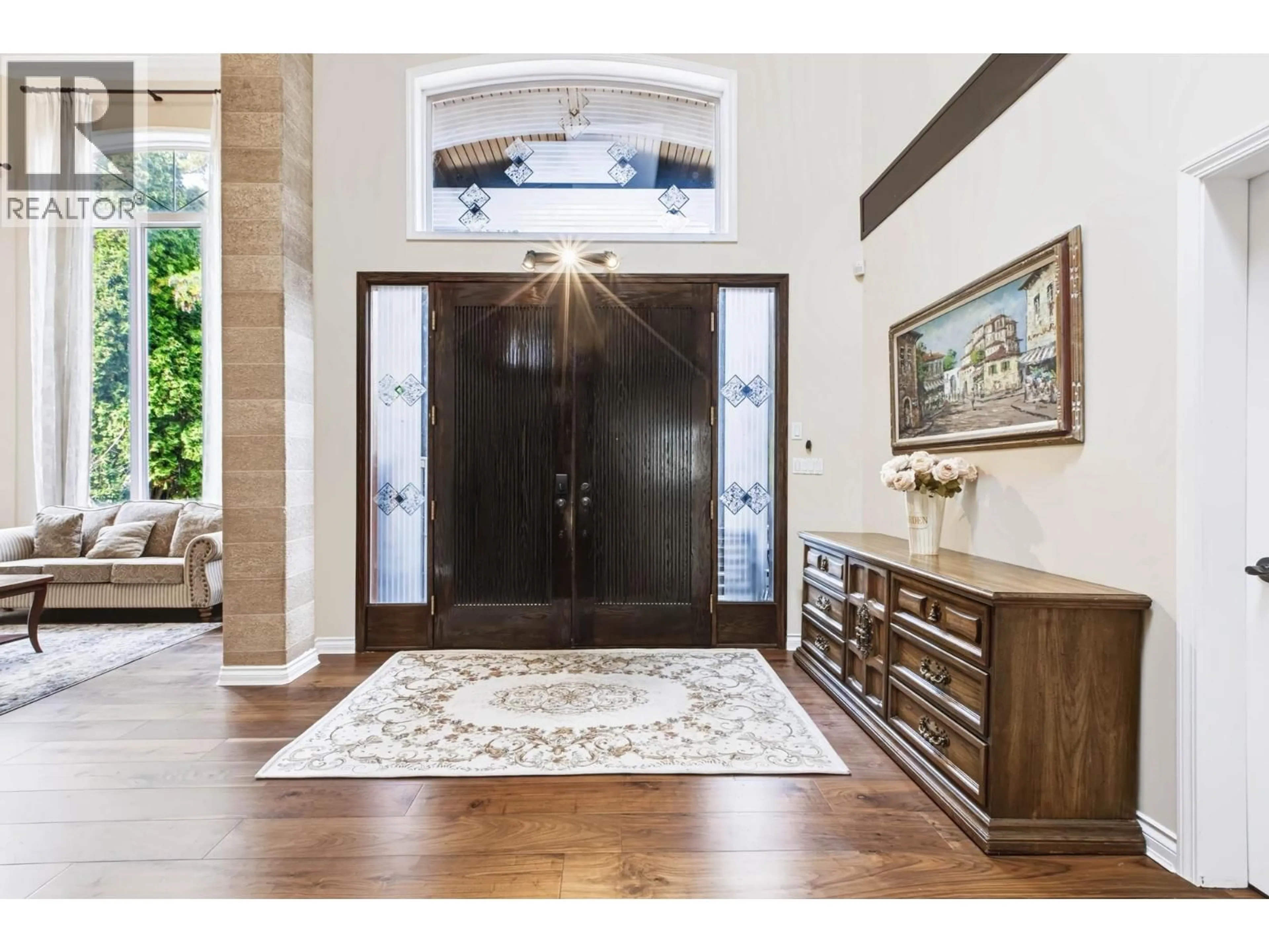 Indoor entryway for 9940 BATES ROAD, Richmond British Columbia V7A1E4