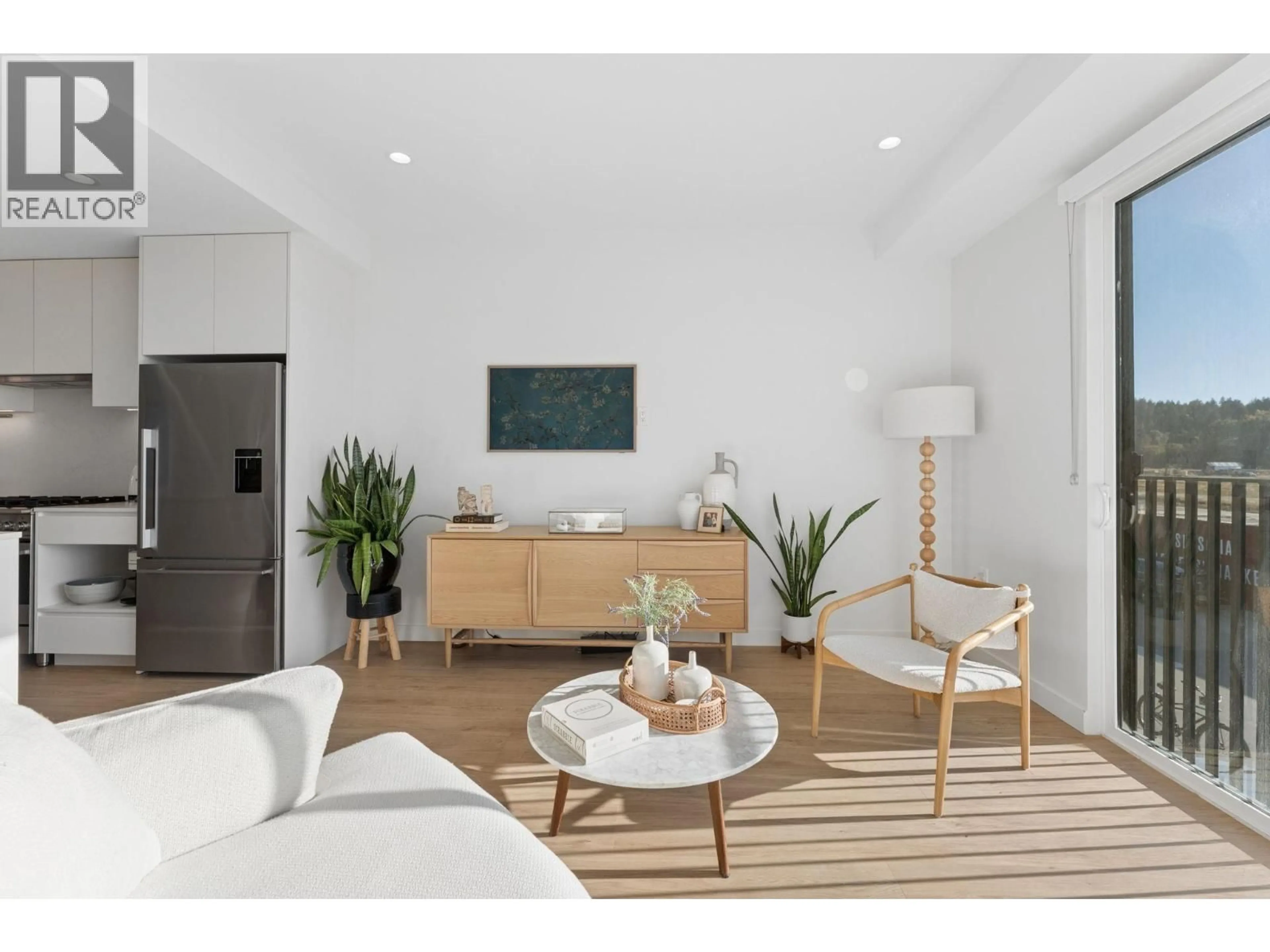 Living room with furniture, wood/laminate floor for 26 - 6340 MARKET AVENUE, Tsawwassen British Columbia V4L0B1