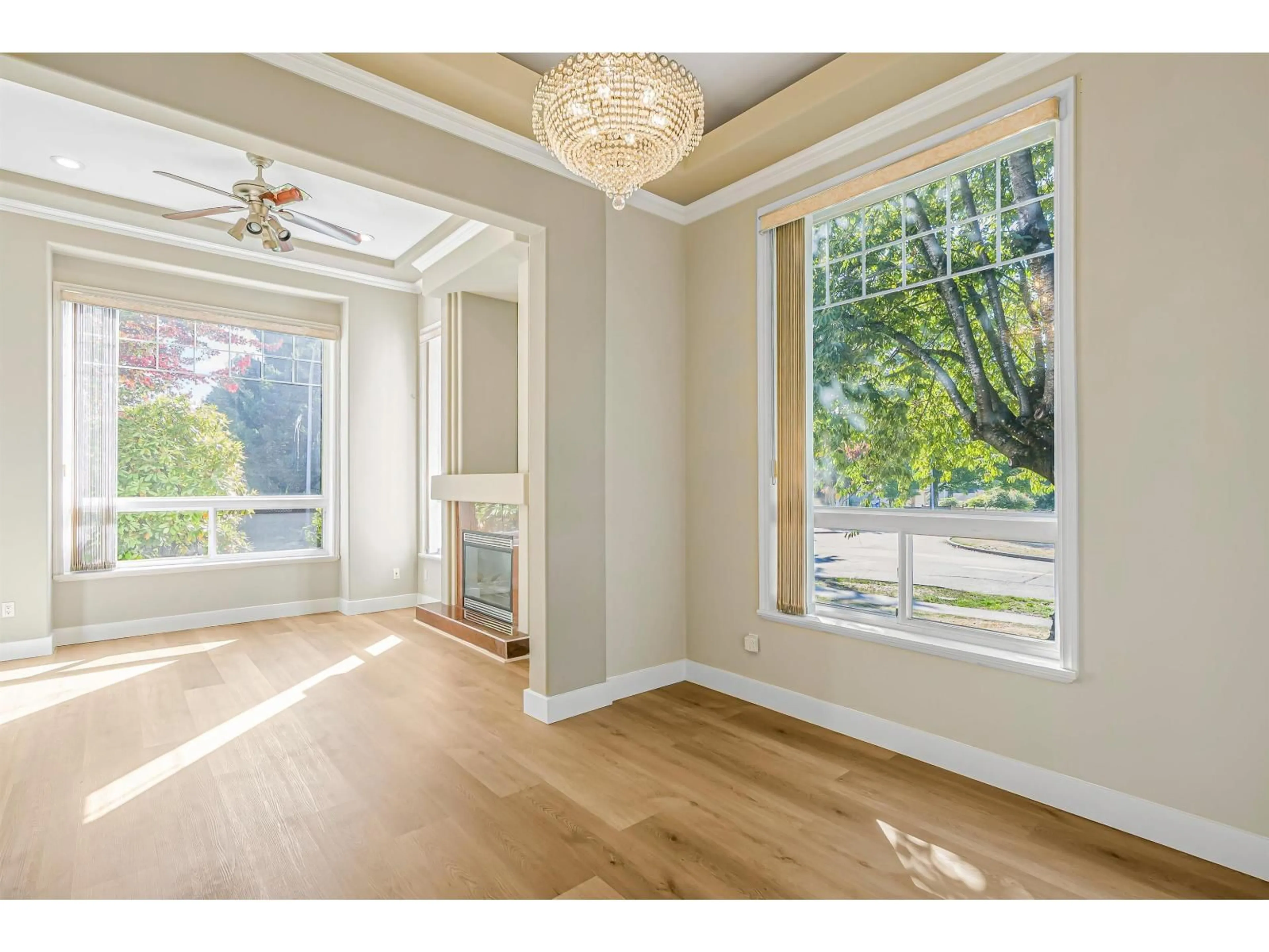 Unknown for 14405 89A AVENUE, Surrey British Columbia V3R1A3