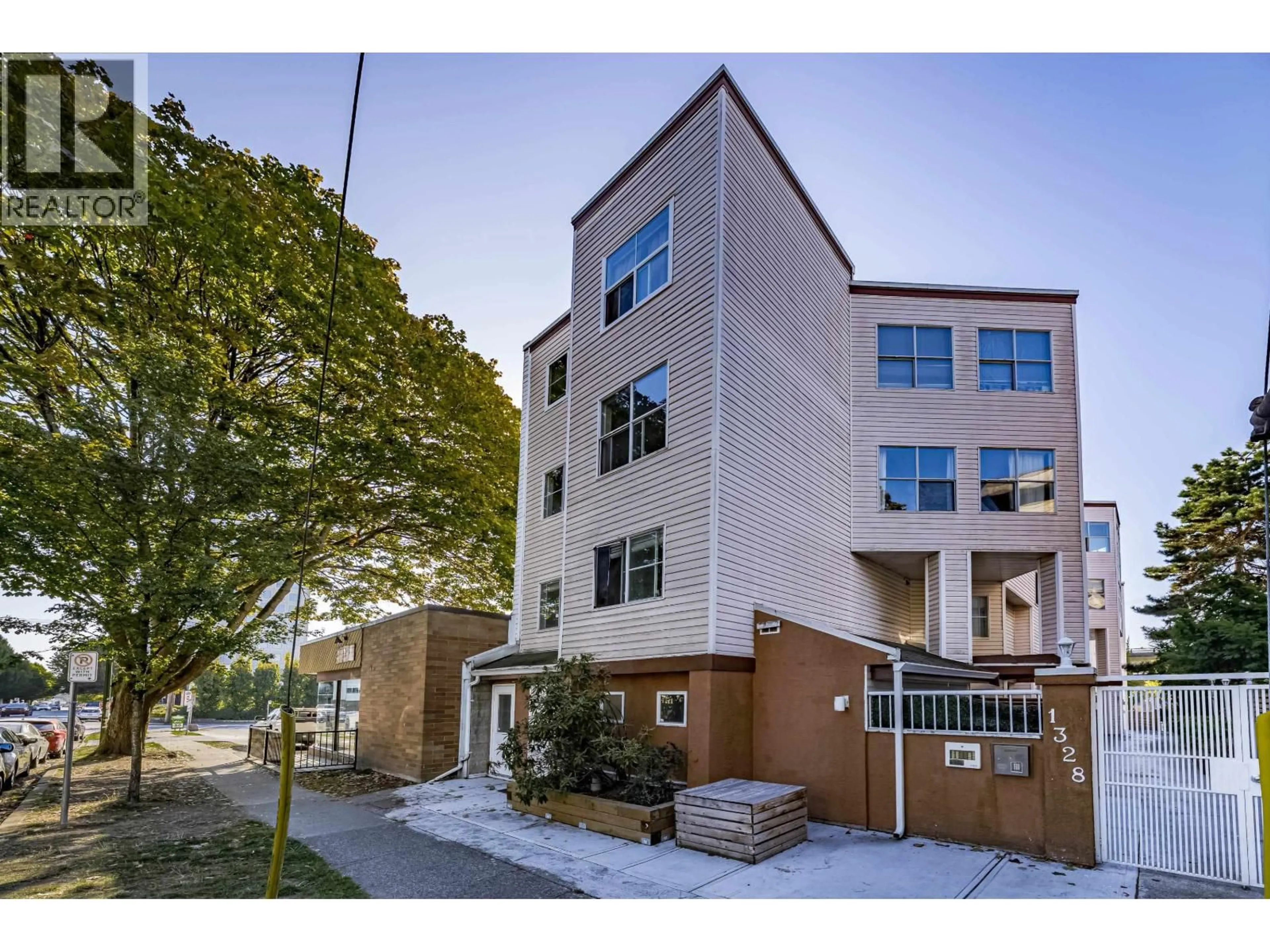 Unknown for 1 - 1328 W 73RD AVENUE, Vancouver British Columbia V6P3E7