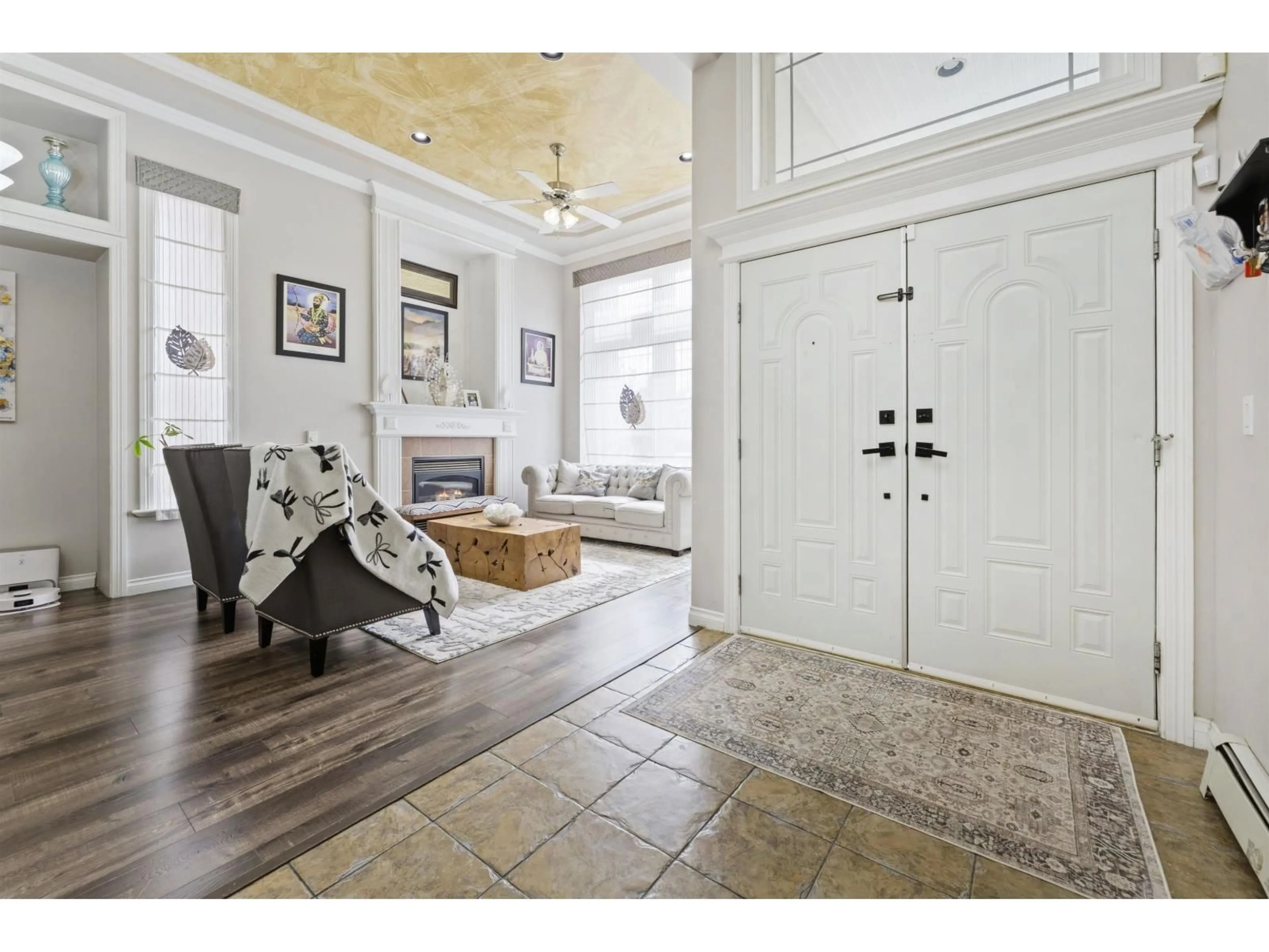 Indoor entryway for 6160 127 STREET, Surrey British Columbia V3X3M6