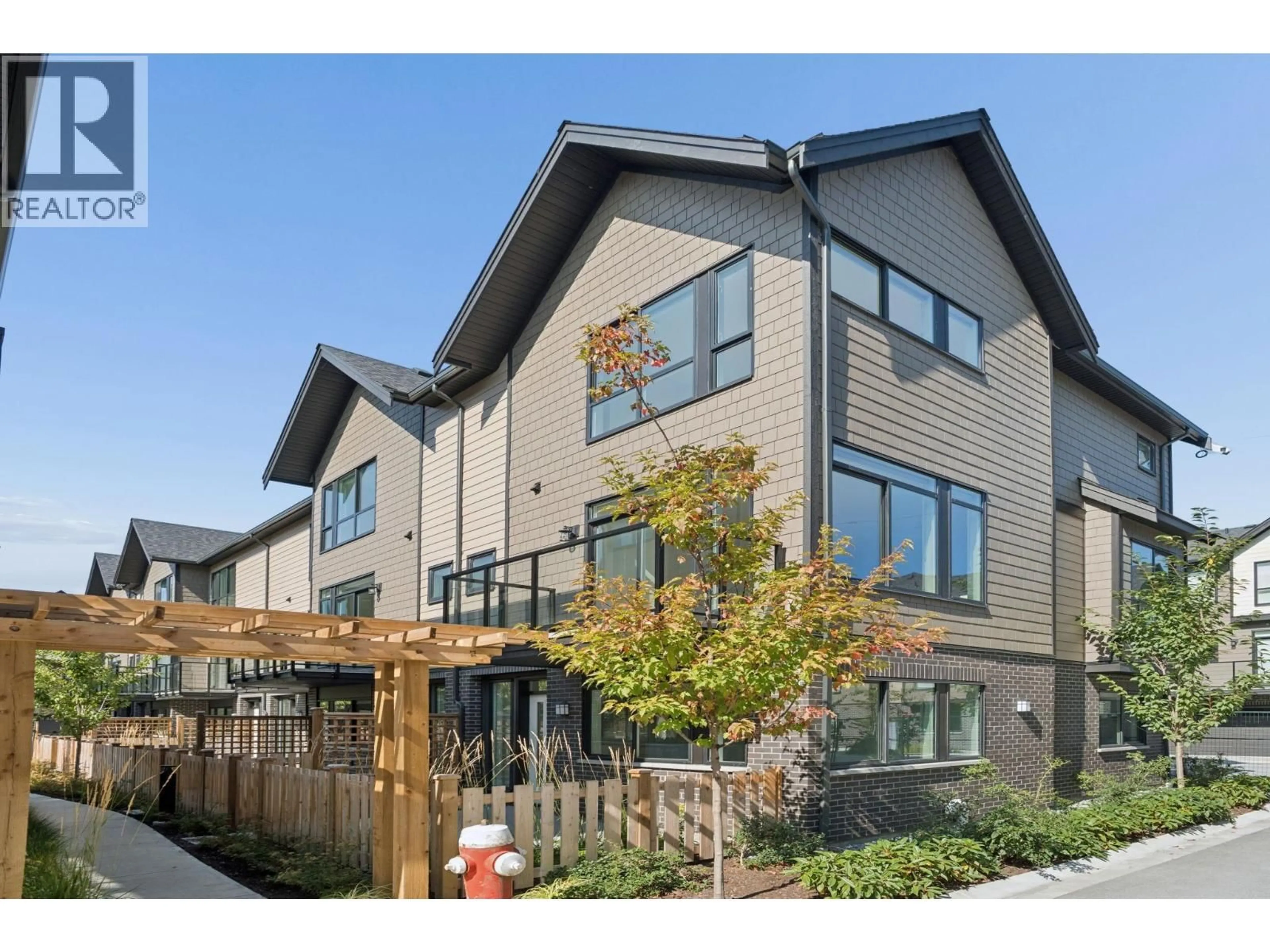 Home with brick exterior material, street for 33 - 4337 BOUNDARY ROAD, Richmond British Columbia V6V1S8