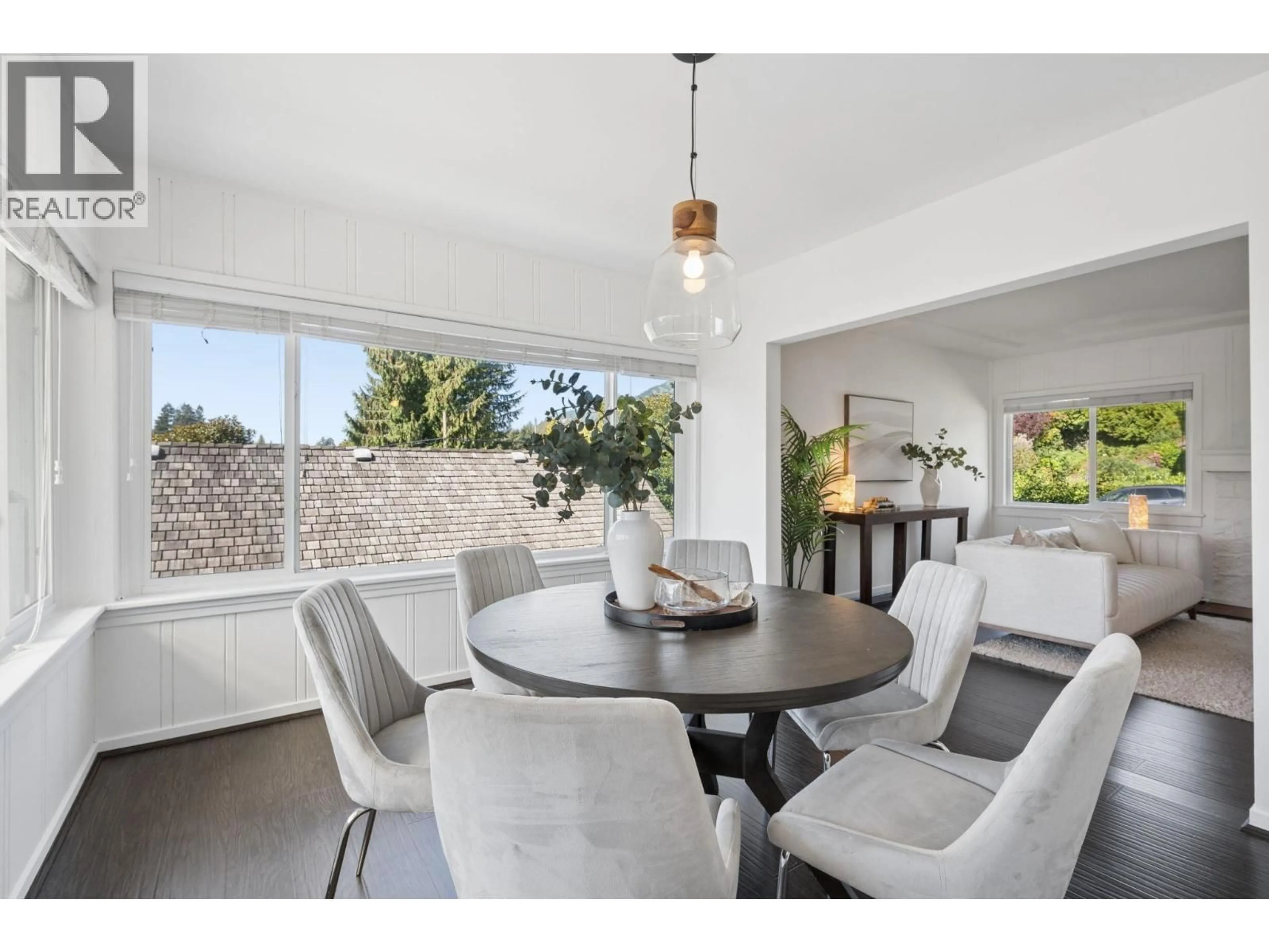 Dining room, ceramic/tile floor for 2288 KINGS AVENUE, West Vancouver British Columbia V7V2C2