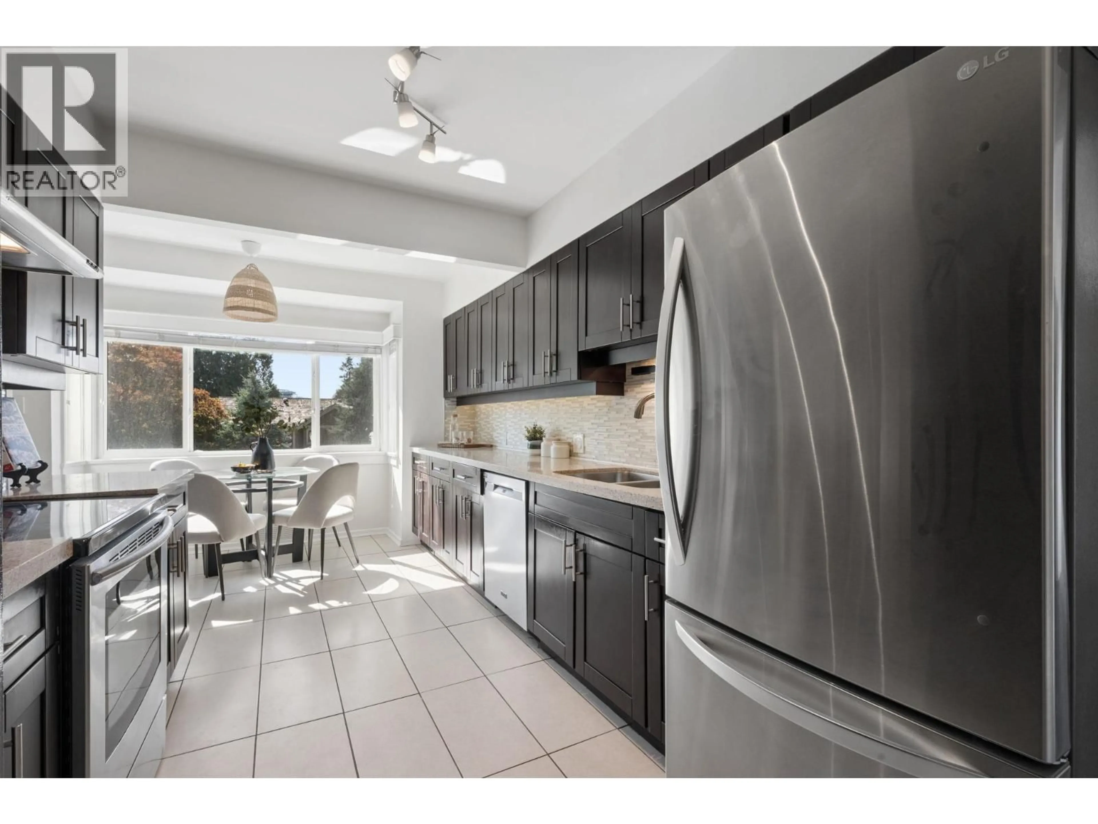 Unknown for 2288 KINGS AVENUE, West Vancouver British Columbia V7V2C2