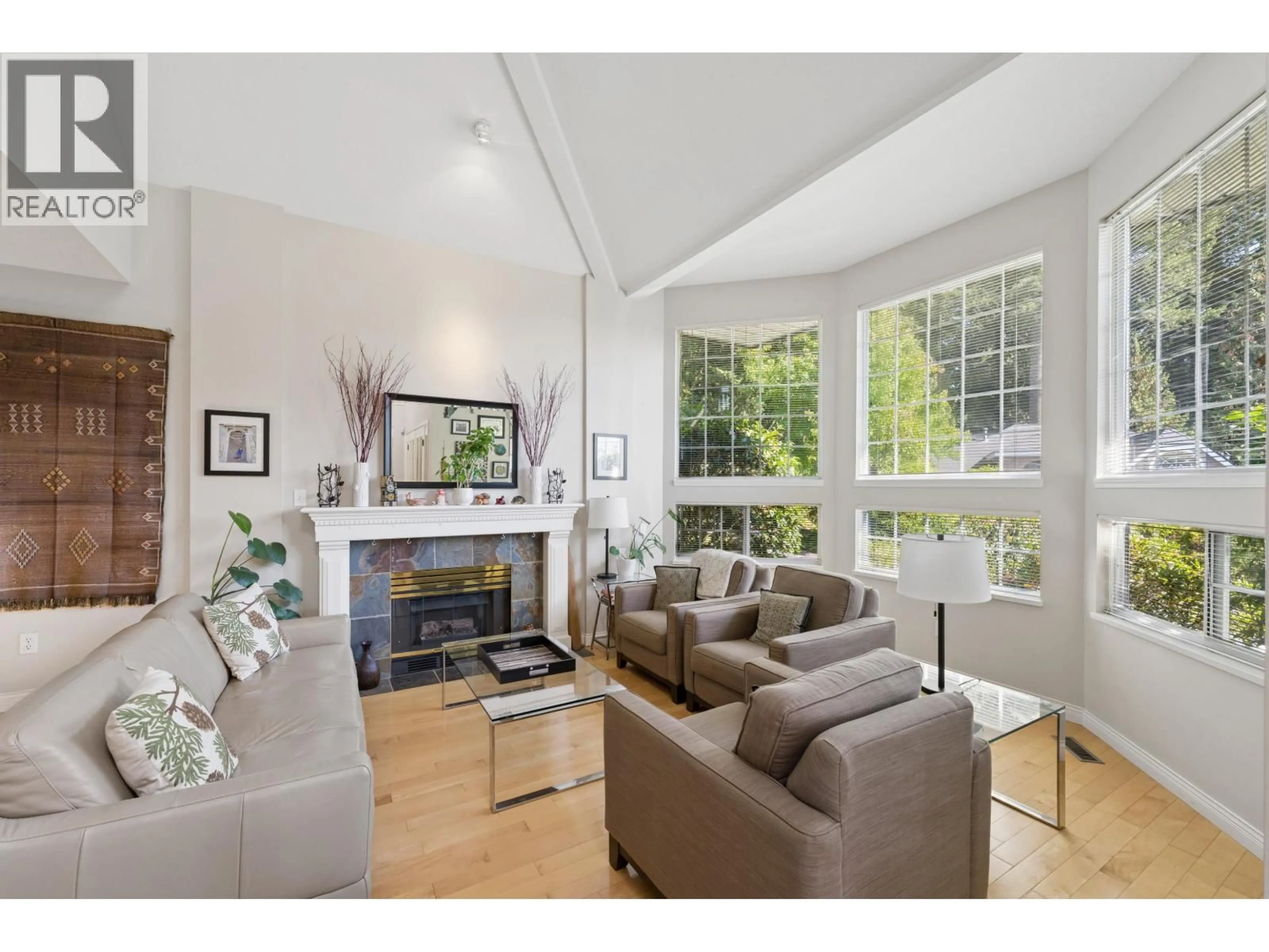 Living room with furniture, unknown for 13 TIMBERCREST DRIVE, Port Moody British Columbia V3H4T6