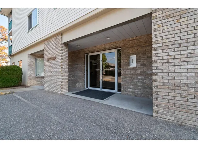 302 - 9006 EDWARD STREET, Chilliwack 2