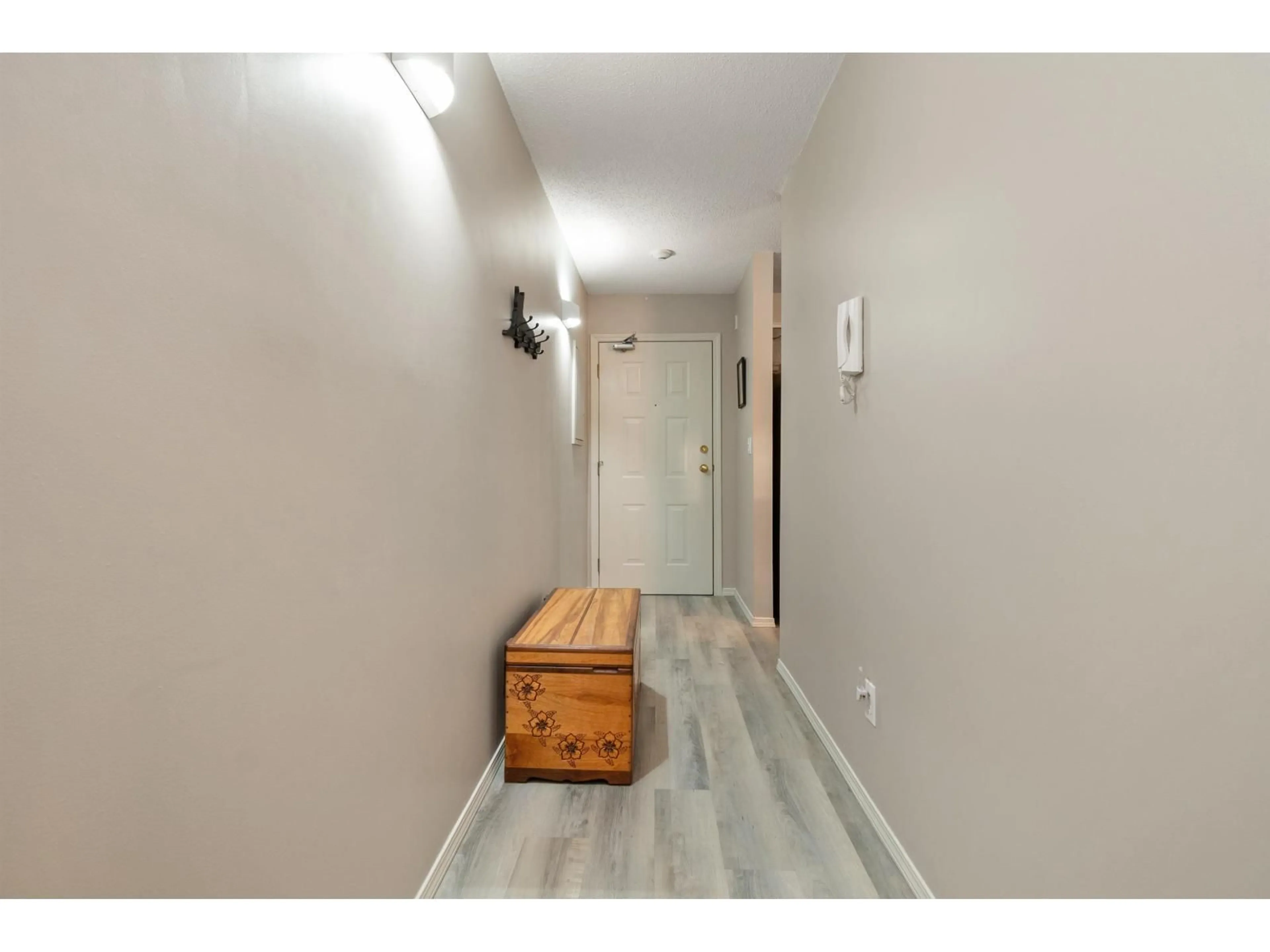 Unknown for 302 - 9006 EDWARD STREET, Chilliwack British Columbia V2P4E1