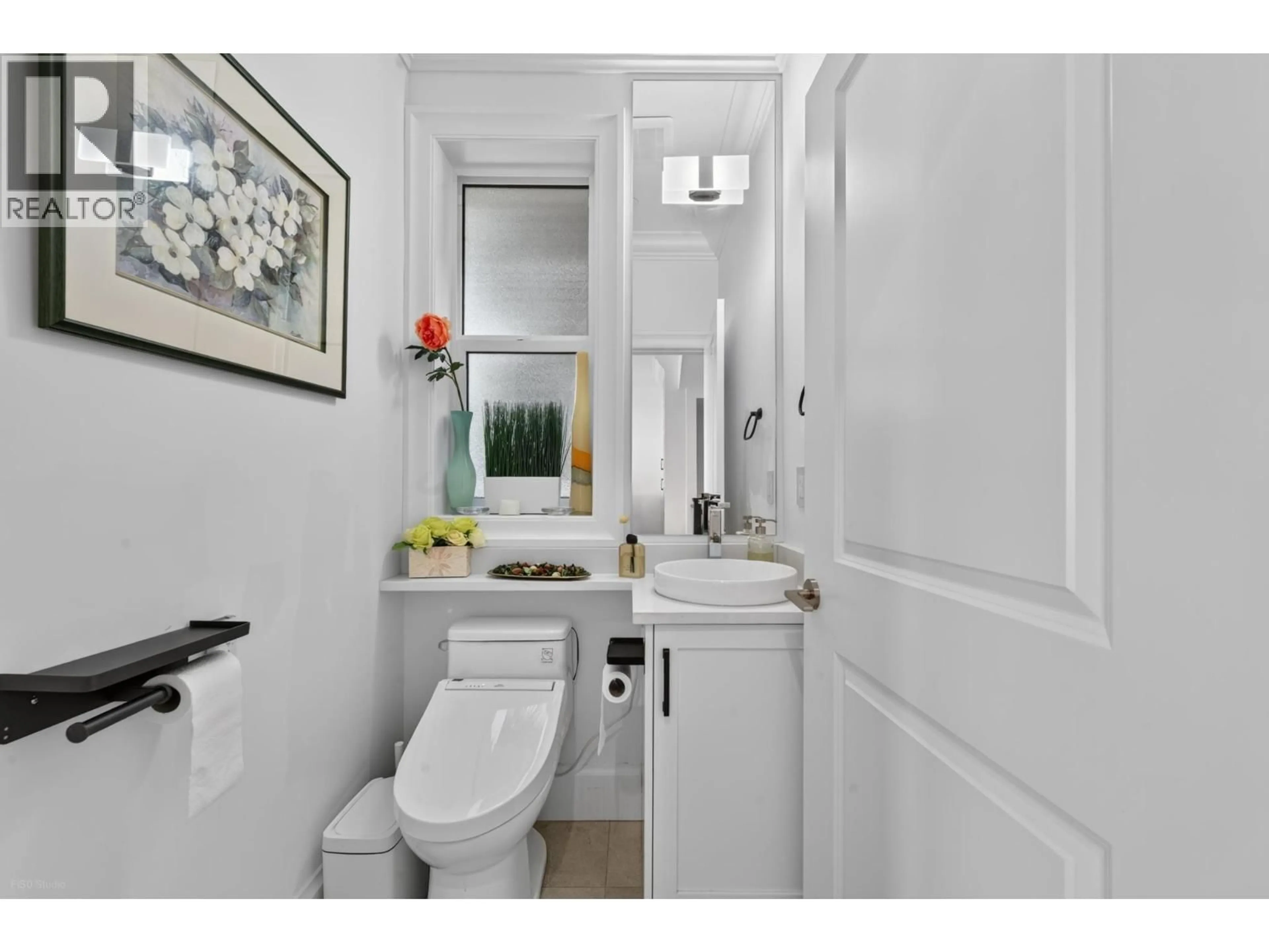 Standard bathroom, ceramic/tile floor for 5584 RUPERT STREET, Vancouver British Columbia V5R2K5