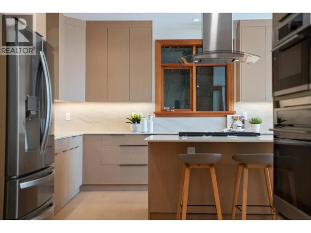 4812 SKYLINE DRIVE, North Vancouver 5