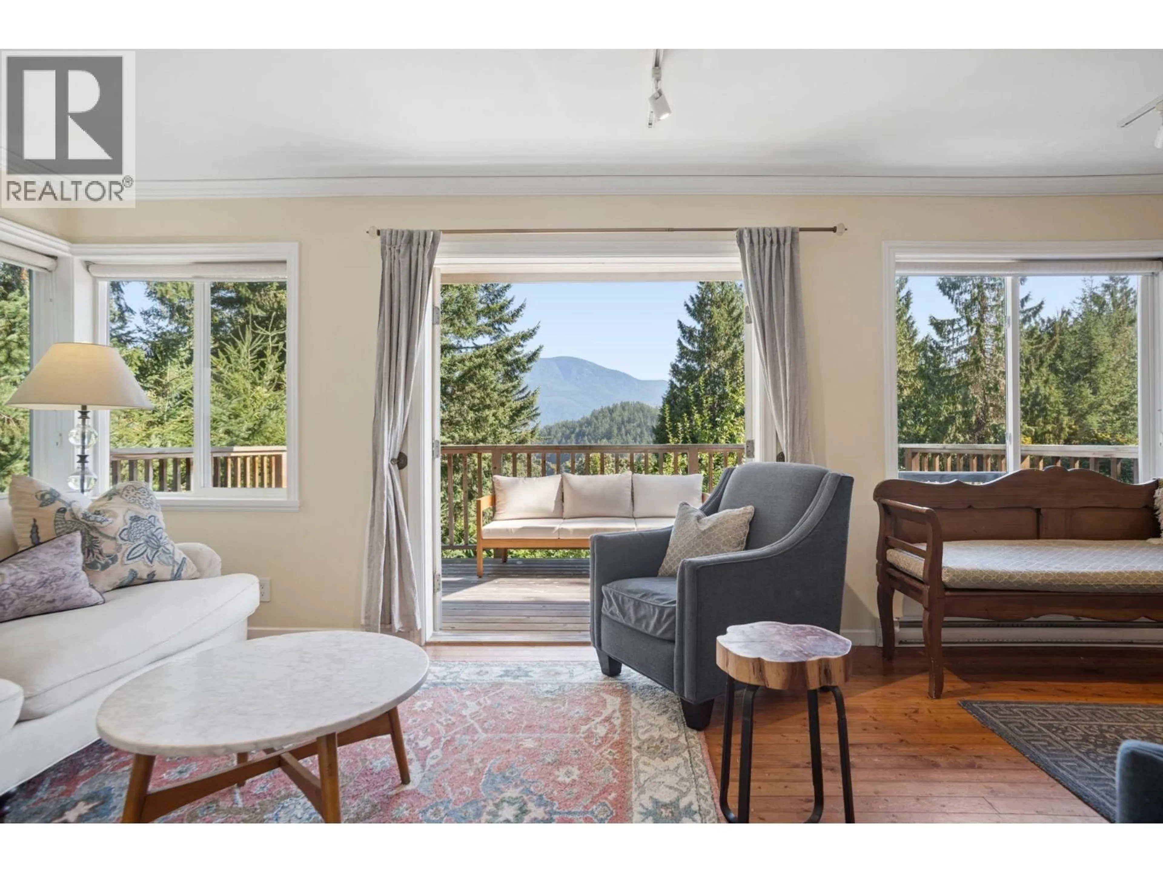 Living room with furniture, unknown for 965 VILLAGE DRIVE, Bowen Island British Columbia V0N1G1