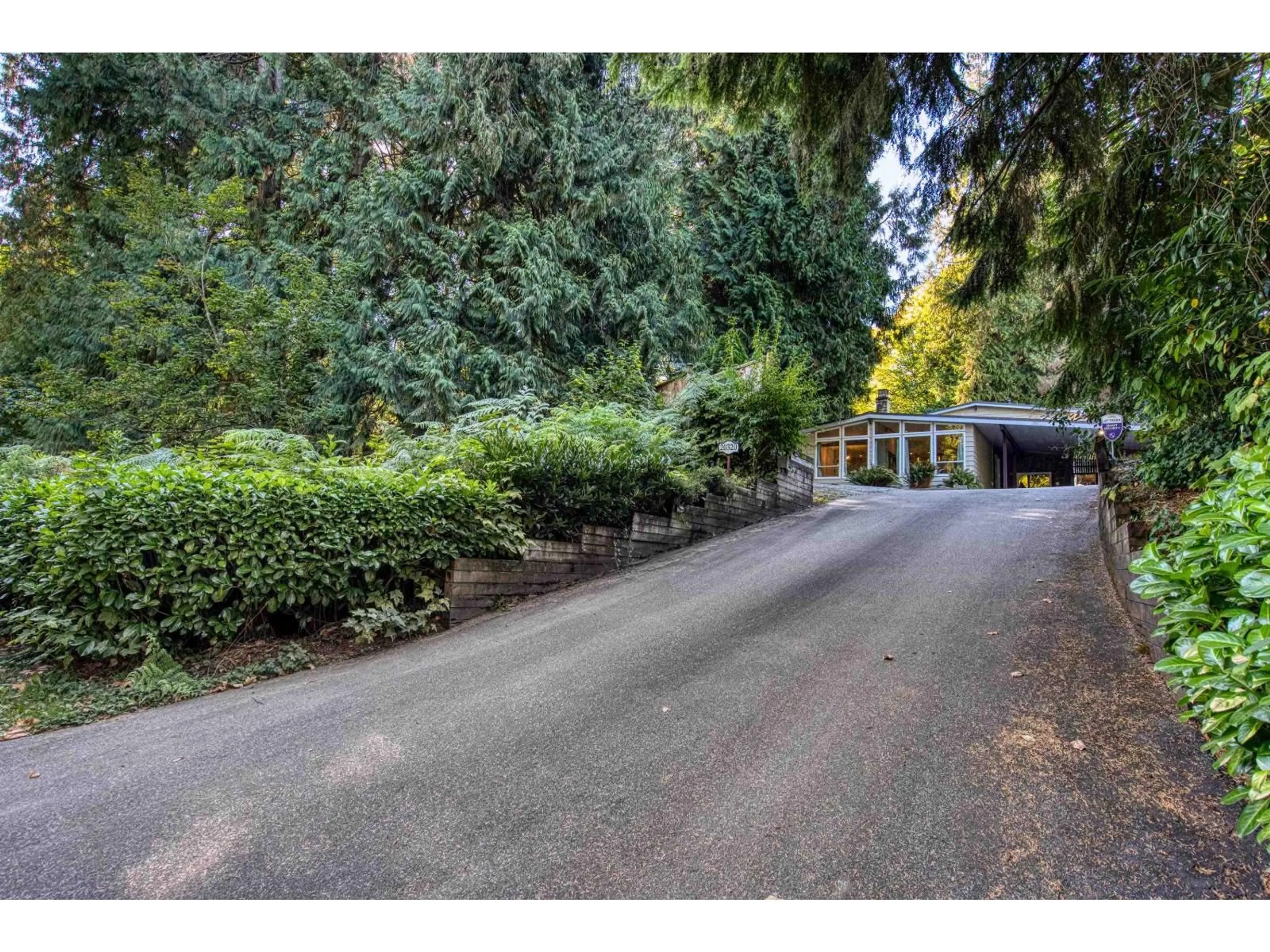 Unknown for 20320 GRADE CRESCENT, Langley British Columbia V3A4J7