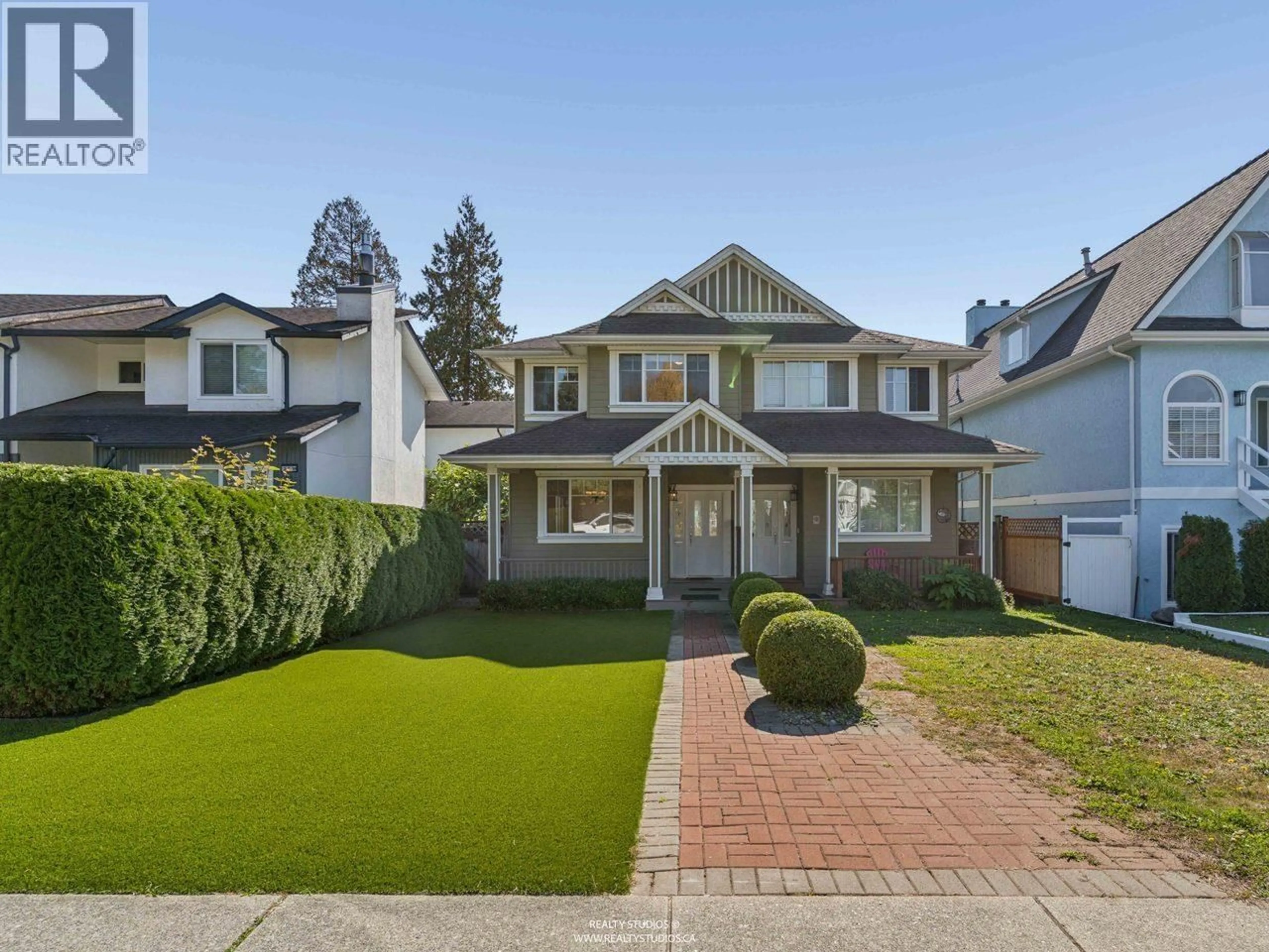 Unknown for 247 19TH STREET, North Vancouver British Columbia V7L2Z1