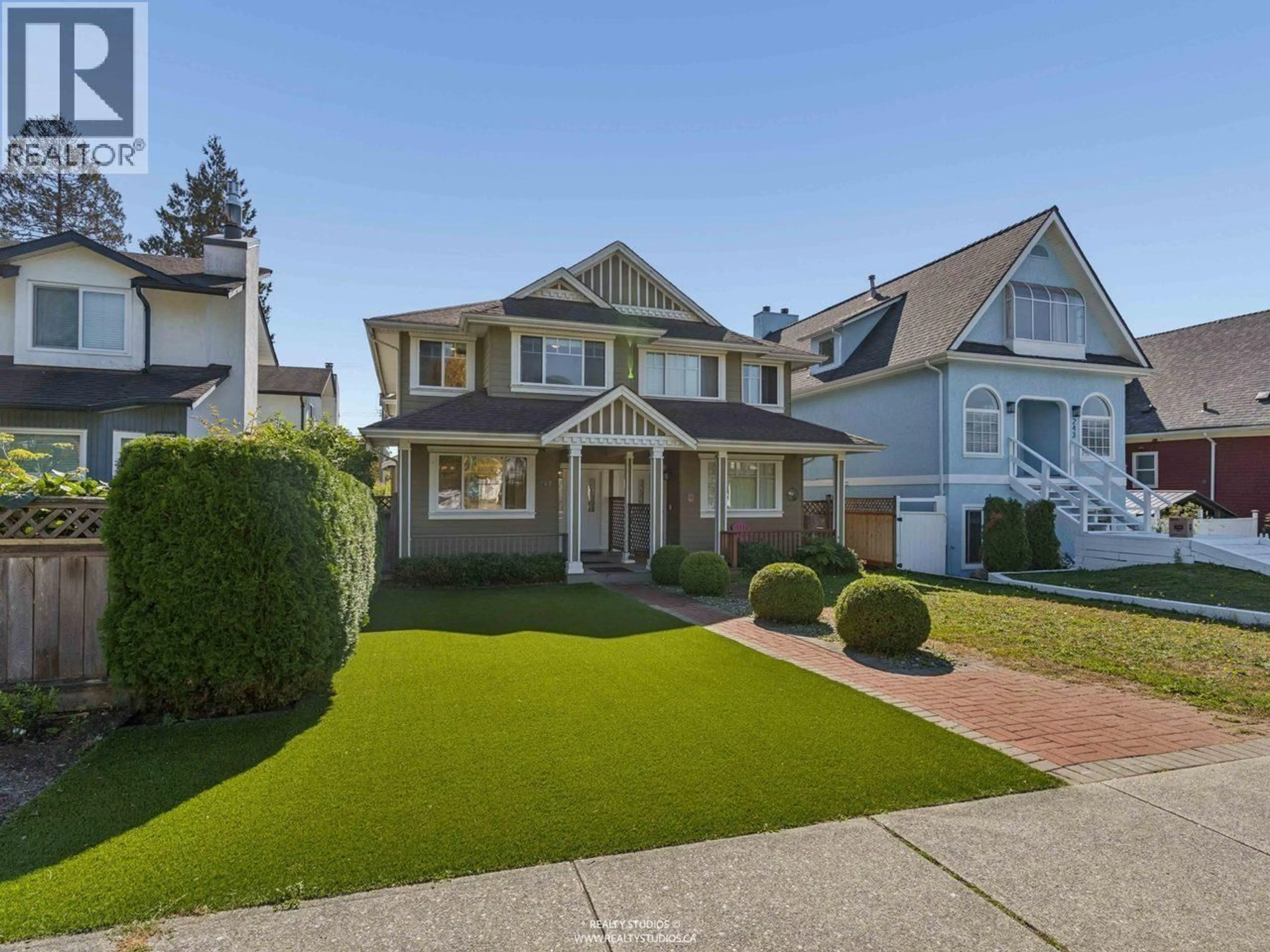 Unknown for 247 19TH STREET, North Vancouver British Columbia V7L2Z1