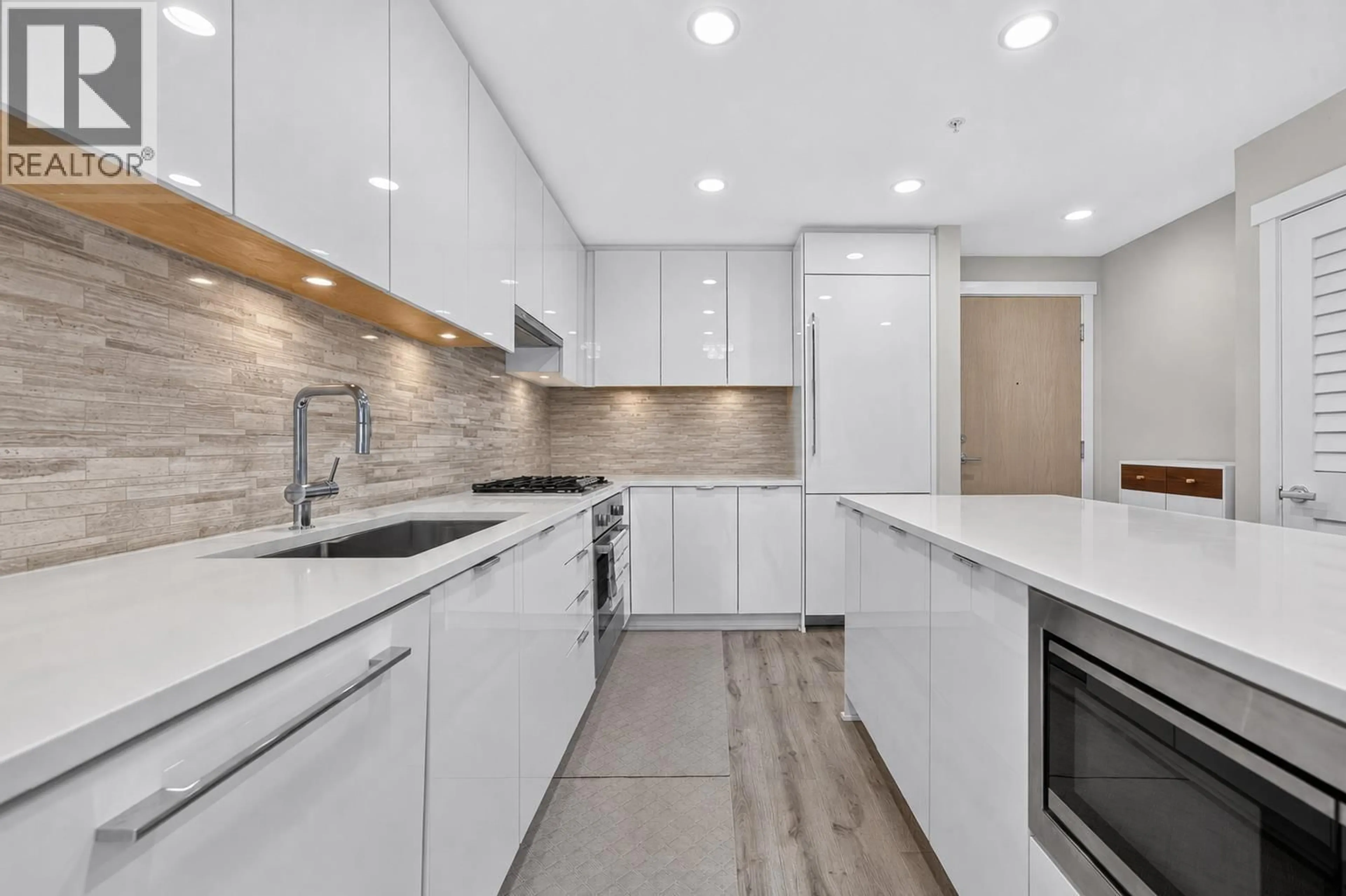 Contemporary kitchen, ceramic/tile floor for 307 - 9233 ODLIN ROAD, Richmond British Columbia V6X0V4
