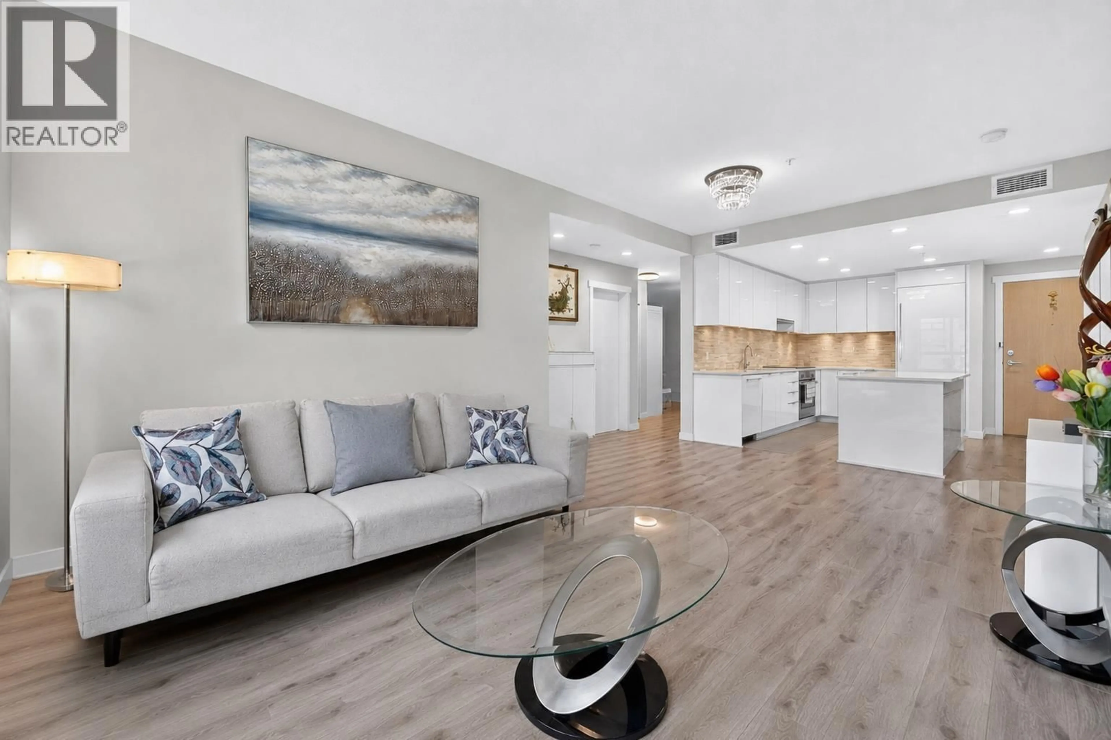 Living room with furniture, unknown for 307 - 9233 ODLIN ROAD, Richmond British Columbia V6X0V4