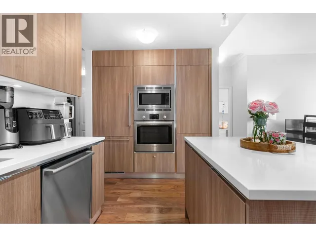 204 - 175 VICTORY SHIP WAY, North Vancouver 3