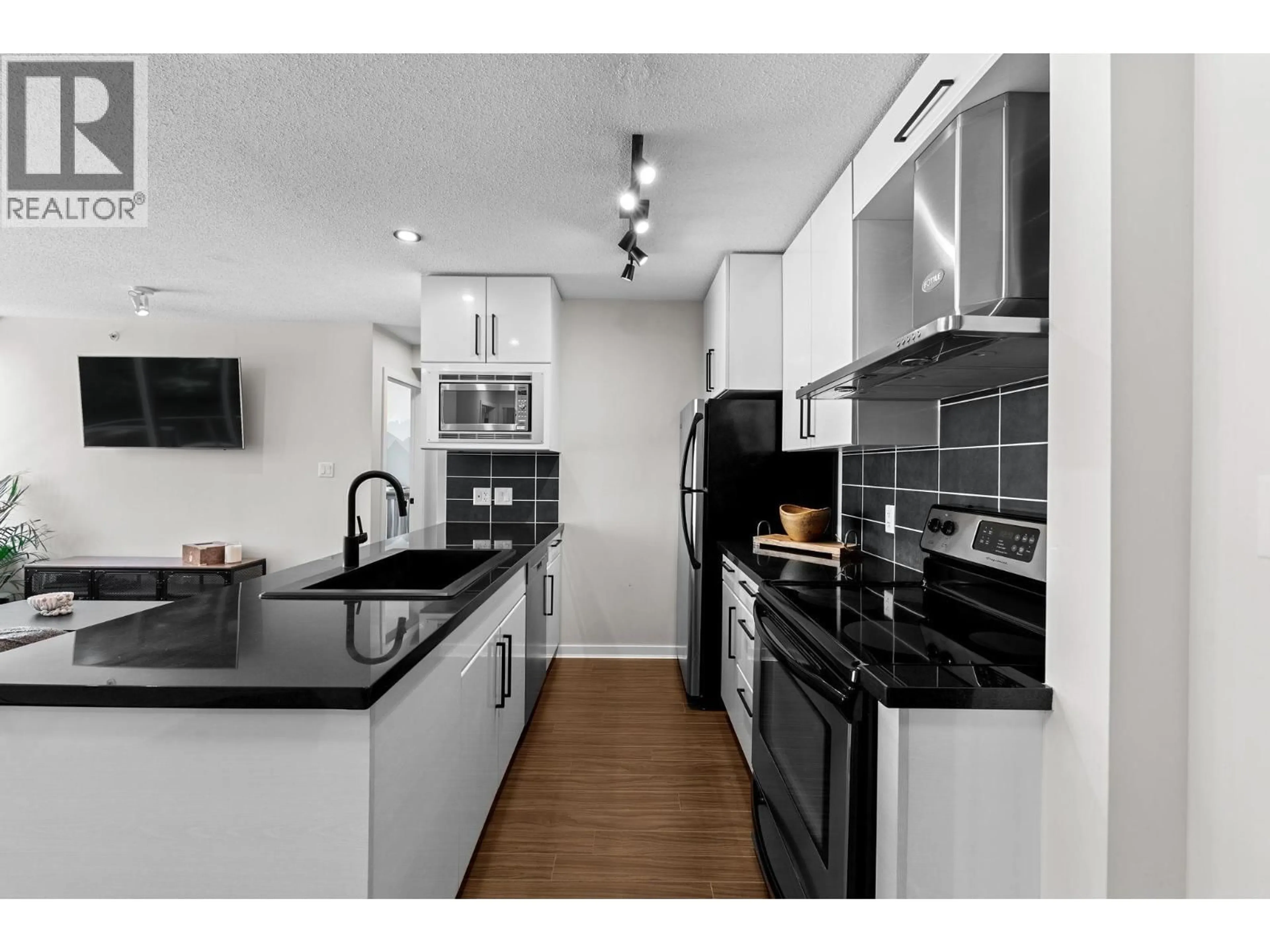 Standard kitchen, unknown for 306 - 633 ABBOTT STREET, Vancouver British Columbia V6B0J3