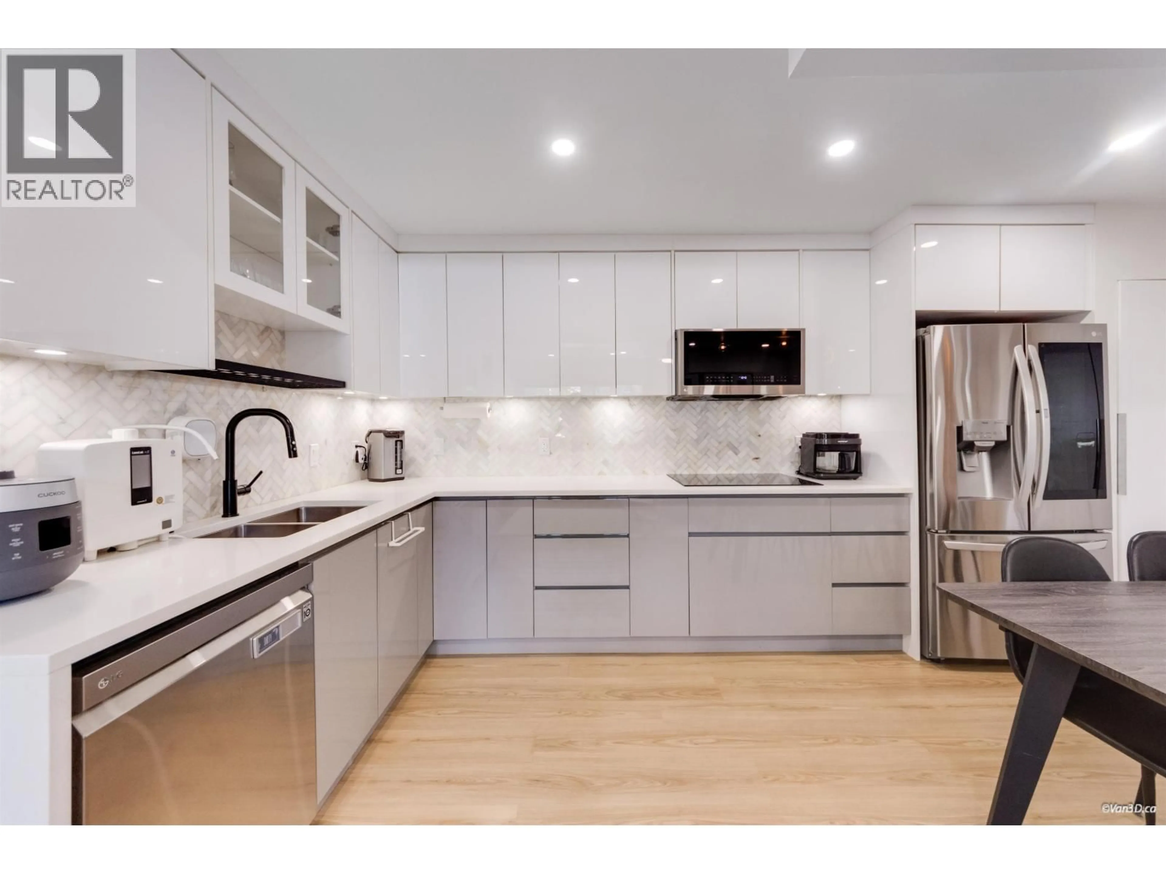 Contemporary kitchen, ceramic/tile floor for 66 - 3433 49TH AVENUE, Vancouver British Columbia V5S1M1