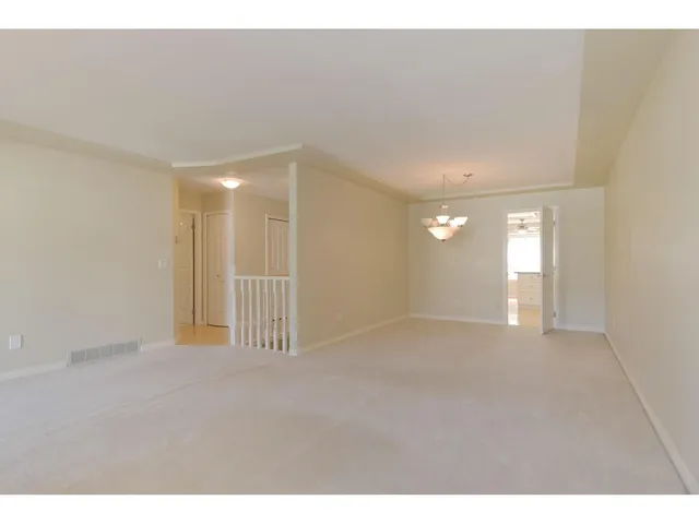 2 - 3115 TRAFALGAR STREET, Abbotsford 5