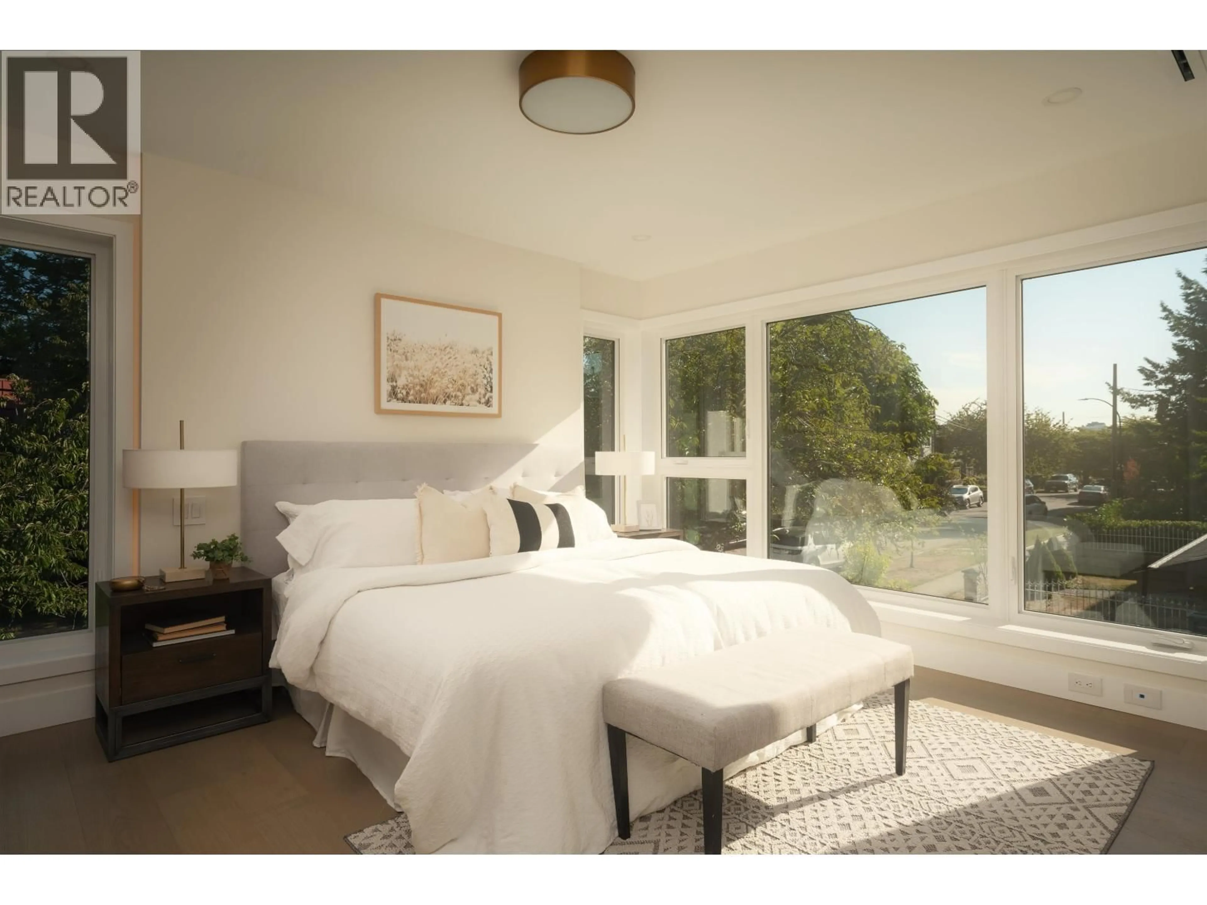 Bedroom with bed, unknown for 2 - 812 26TH AVENUE, Vancouver British Columbia V5V2J2